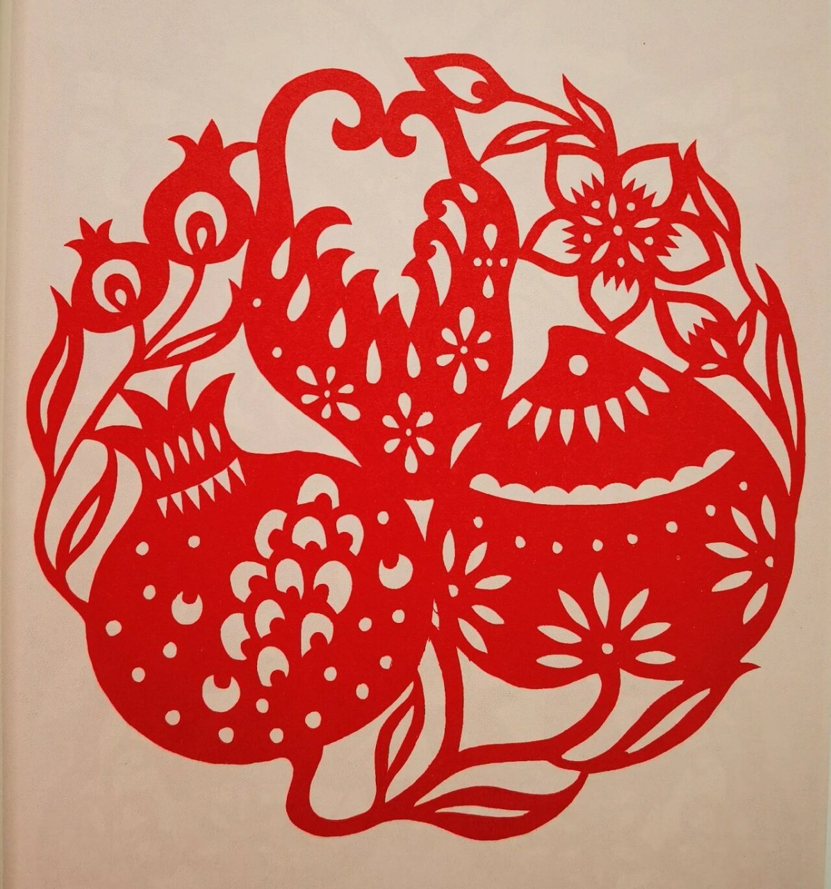 中国传统剪纸图案纹样～福 非遗手工 "福"代表福气,福运,幸福等.