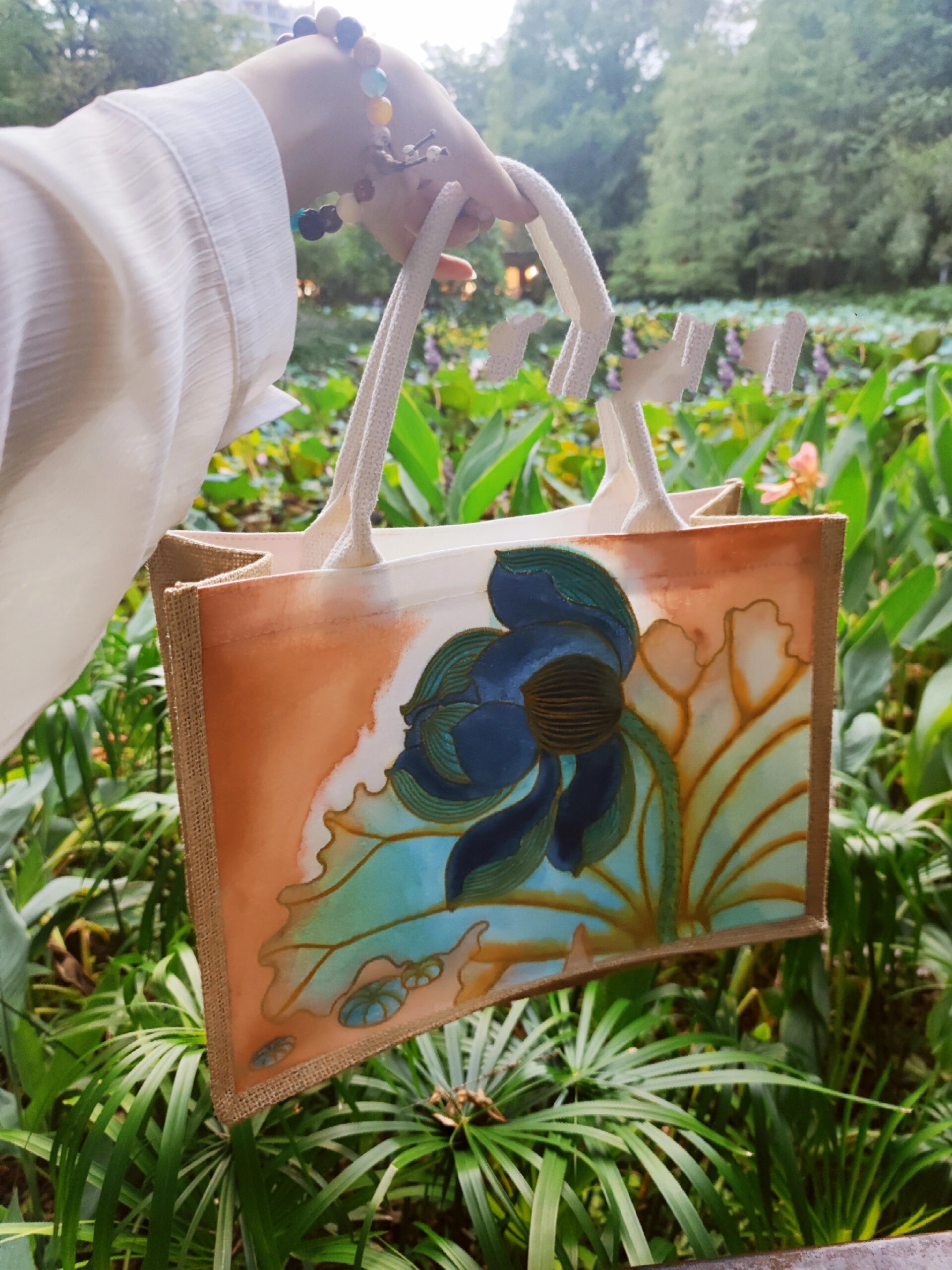 手绘荷花国风包包96 悦舍帆布包原创设计             93支持定制