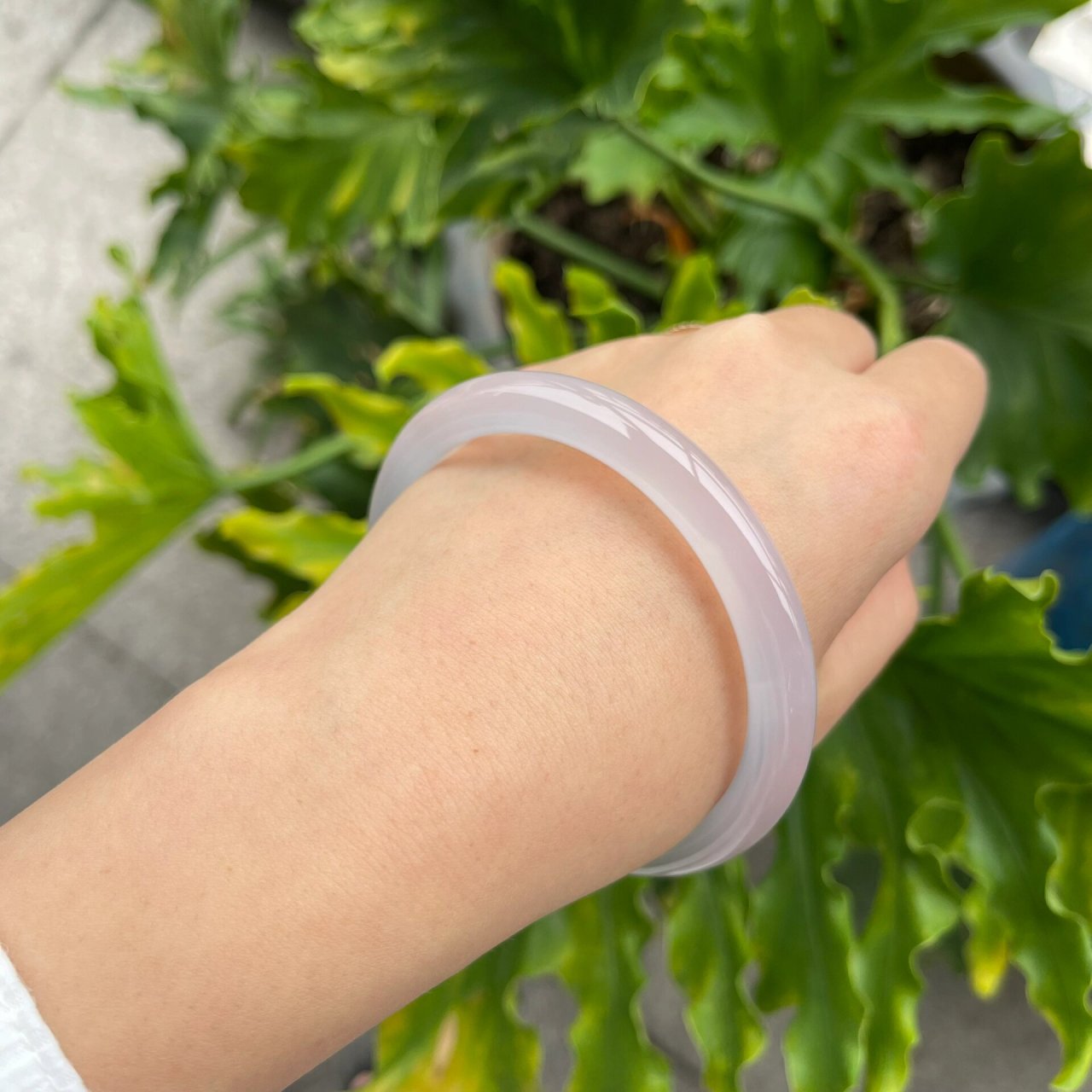 5 136.白冰玛瑙玉髓手镯62*9*7.