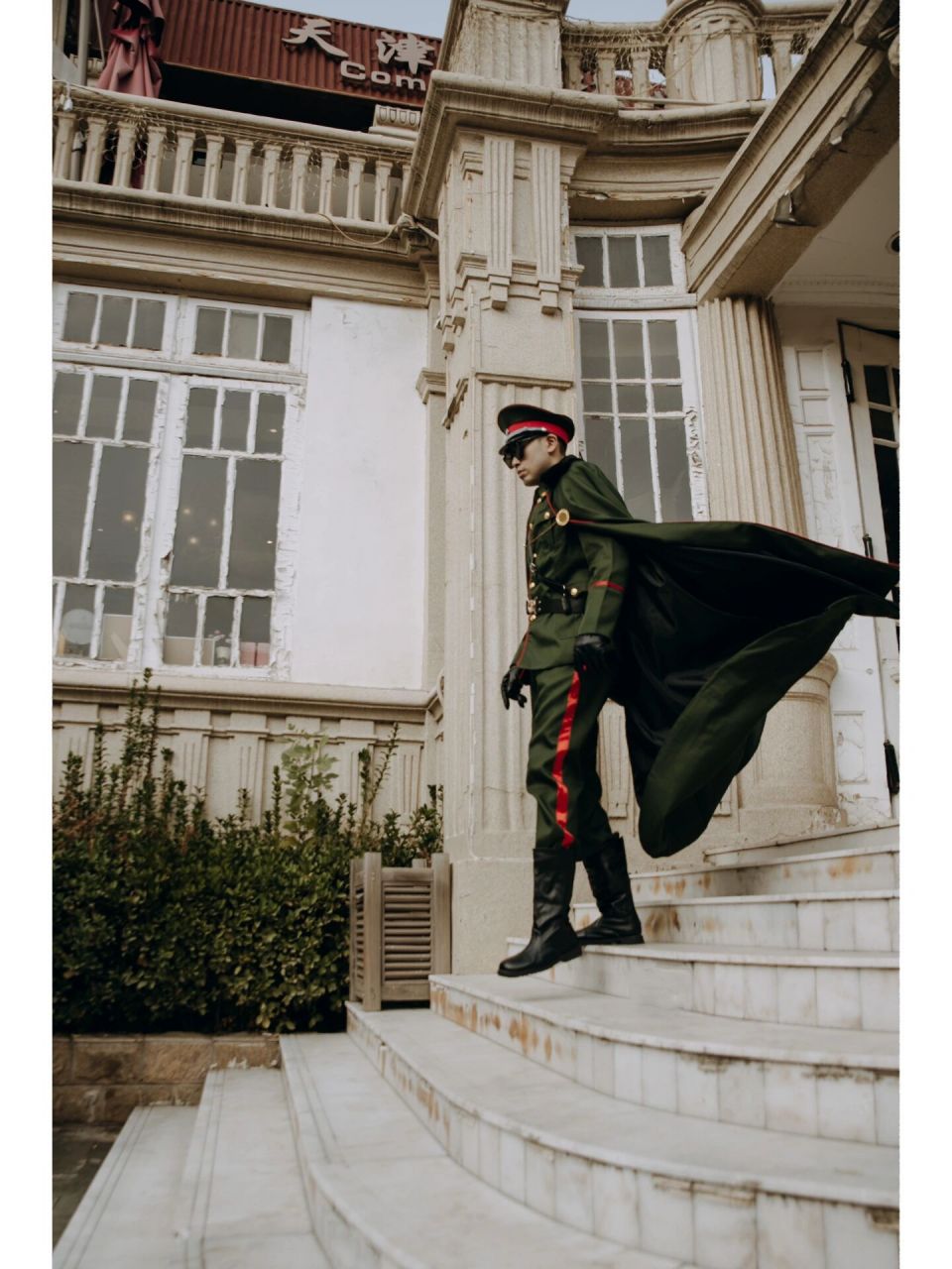 最美不过民国风|军阀装拍照 今天扮演张启山 最美不过民国风|军阀装