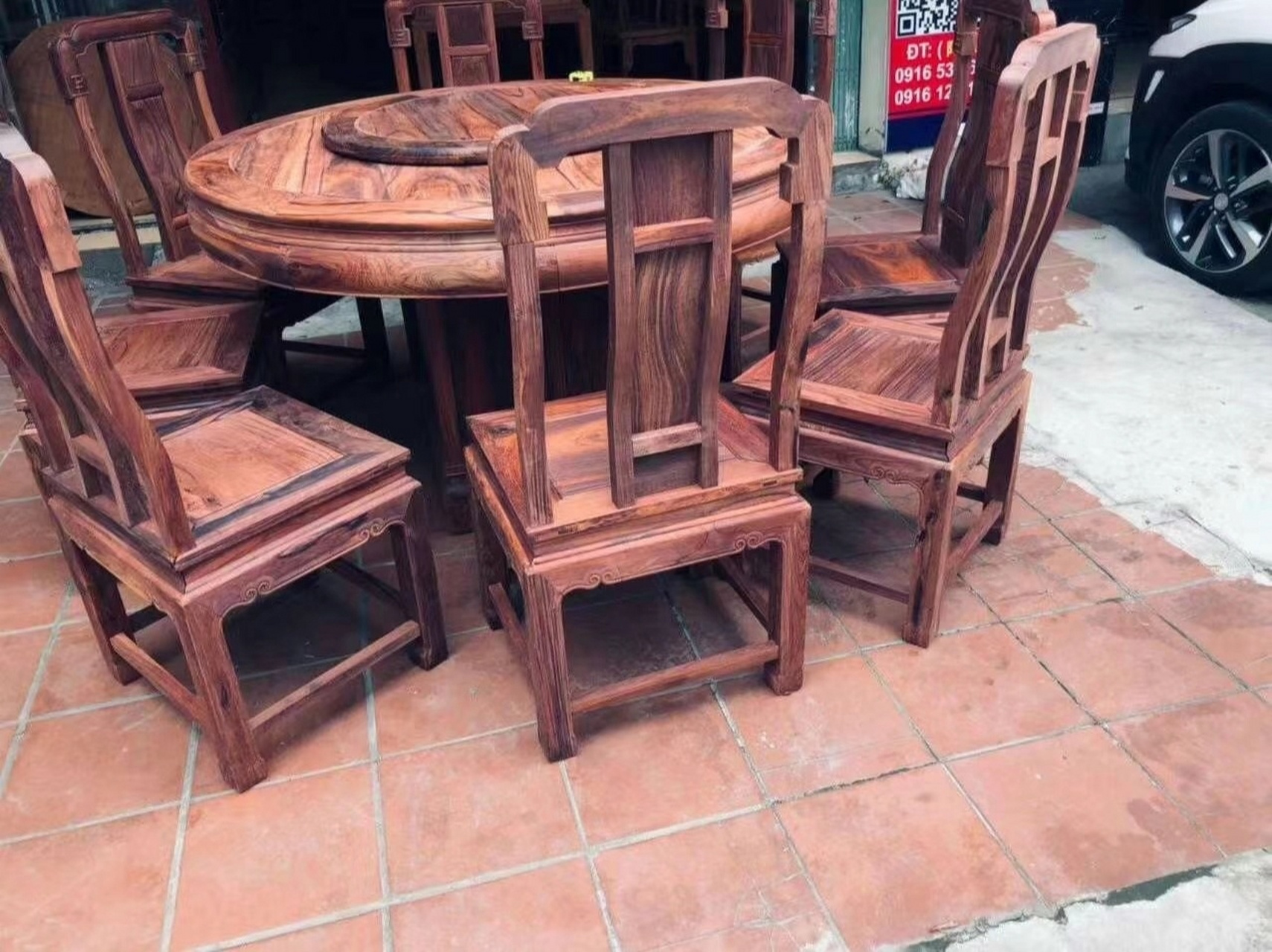 白酸枝(奥氏黄檀)138配八张国色天香歺椅