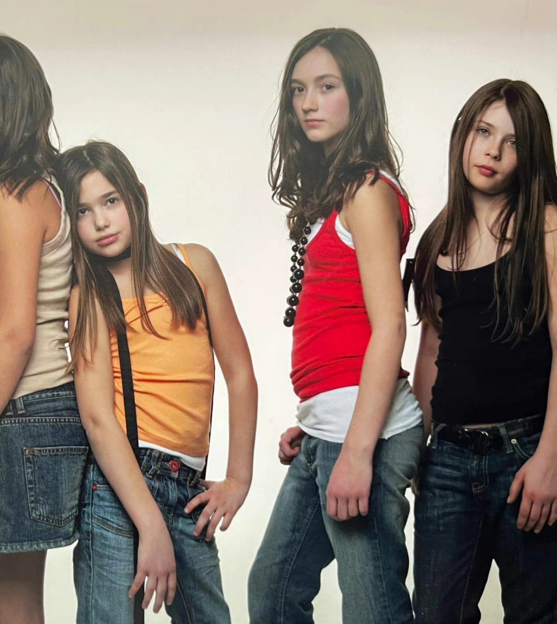 啪姐dualipa分享儿时照片