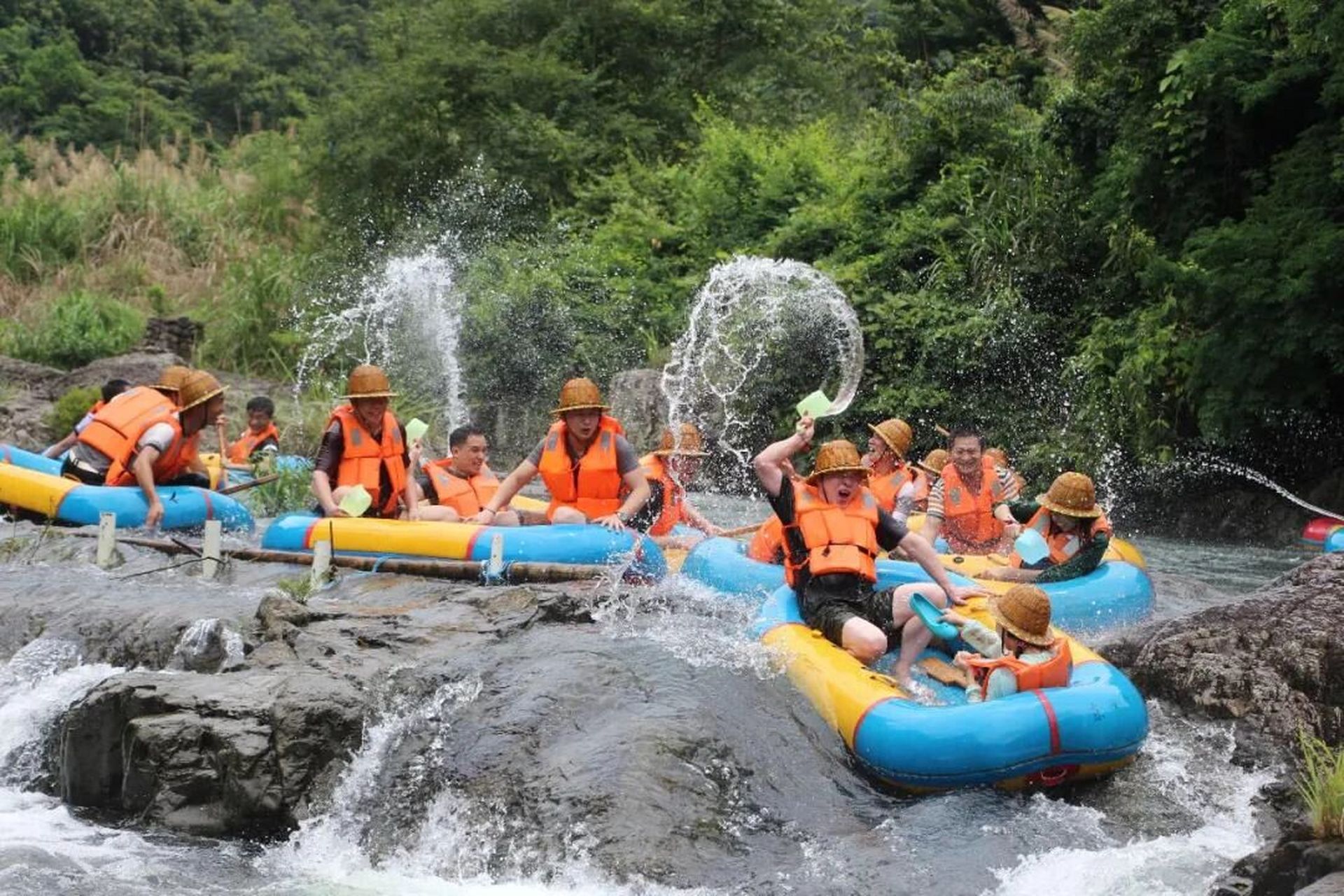 福清后溪漂流·东方第一漂 常规票价13090 	 漂流河道总落差达28米