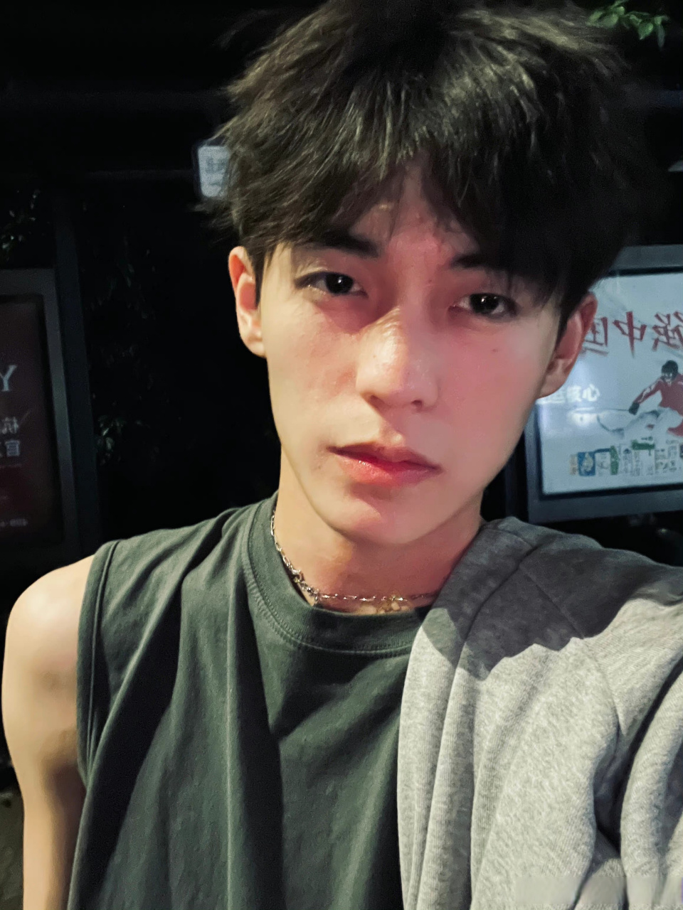 精品颜值 余庆伟