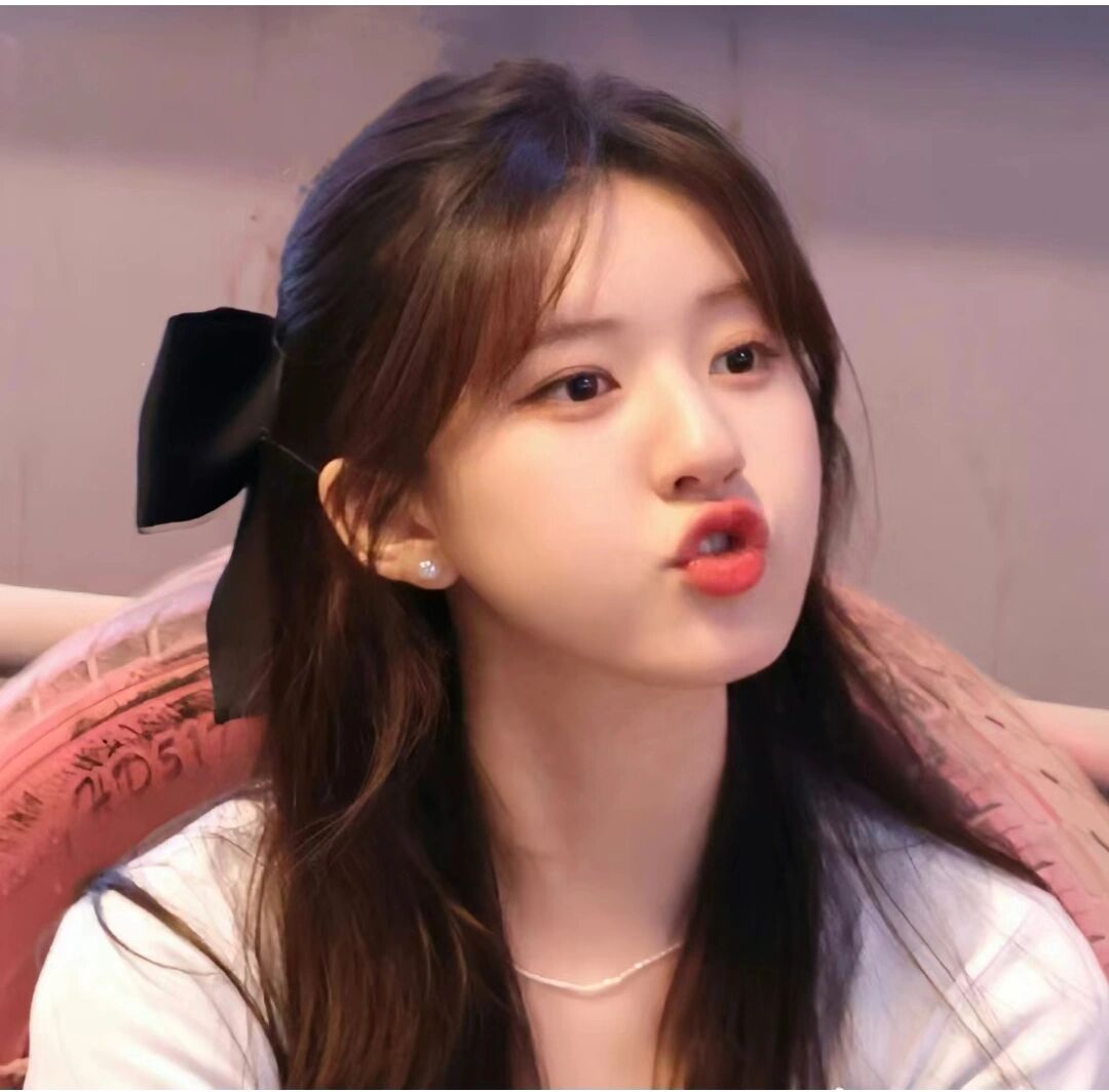 赵露思主演的桑稚头像 偷偷藏不住 赵露思简直是天选桑稚 向全世界