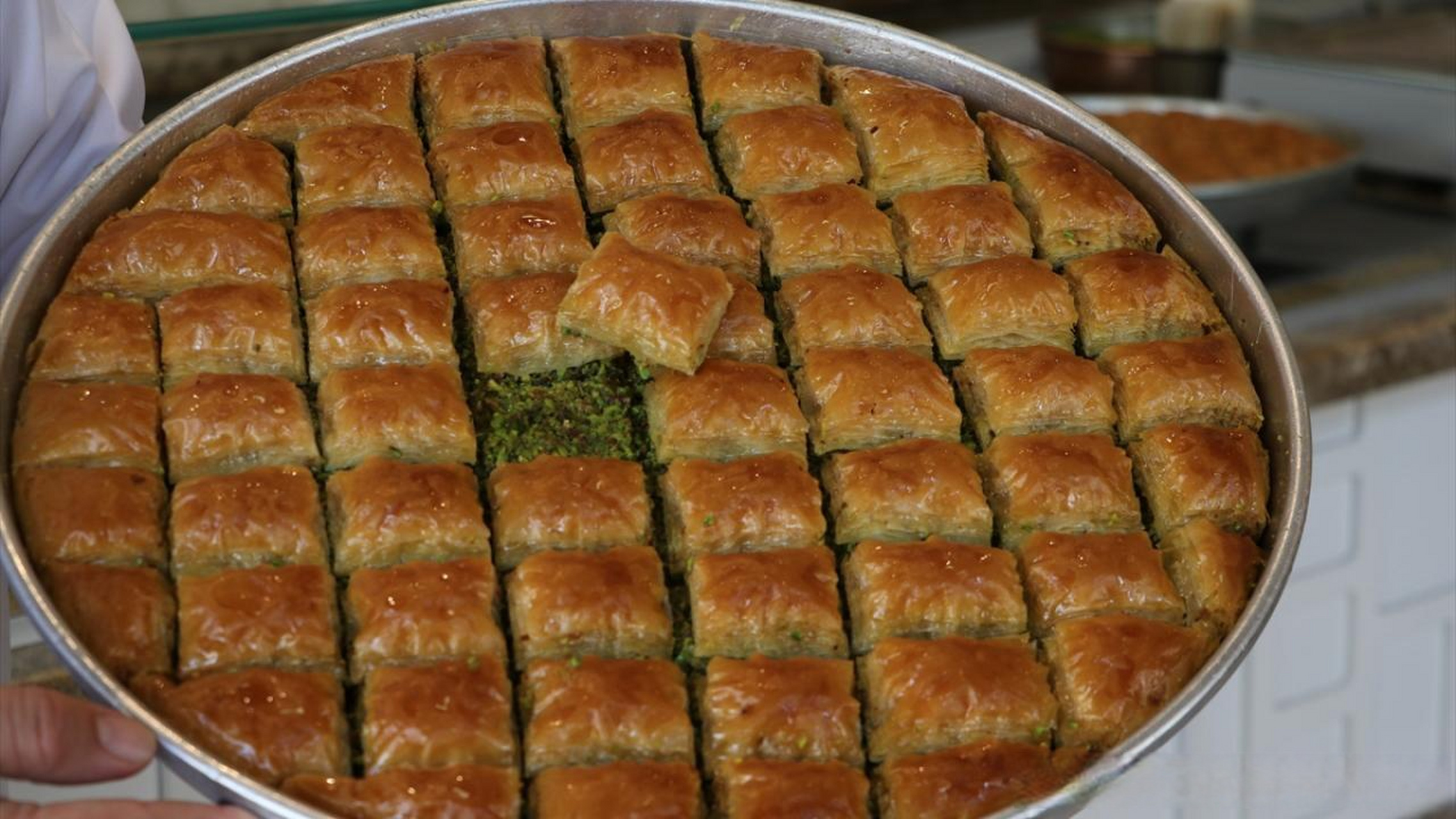 【#土耳其镜头#:安泰普果仁蜜饼以其不同的品种吸引眼球和味蕾】 "