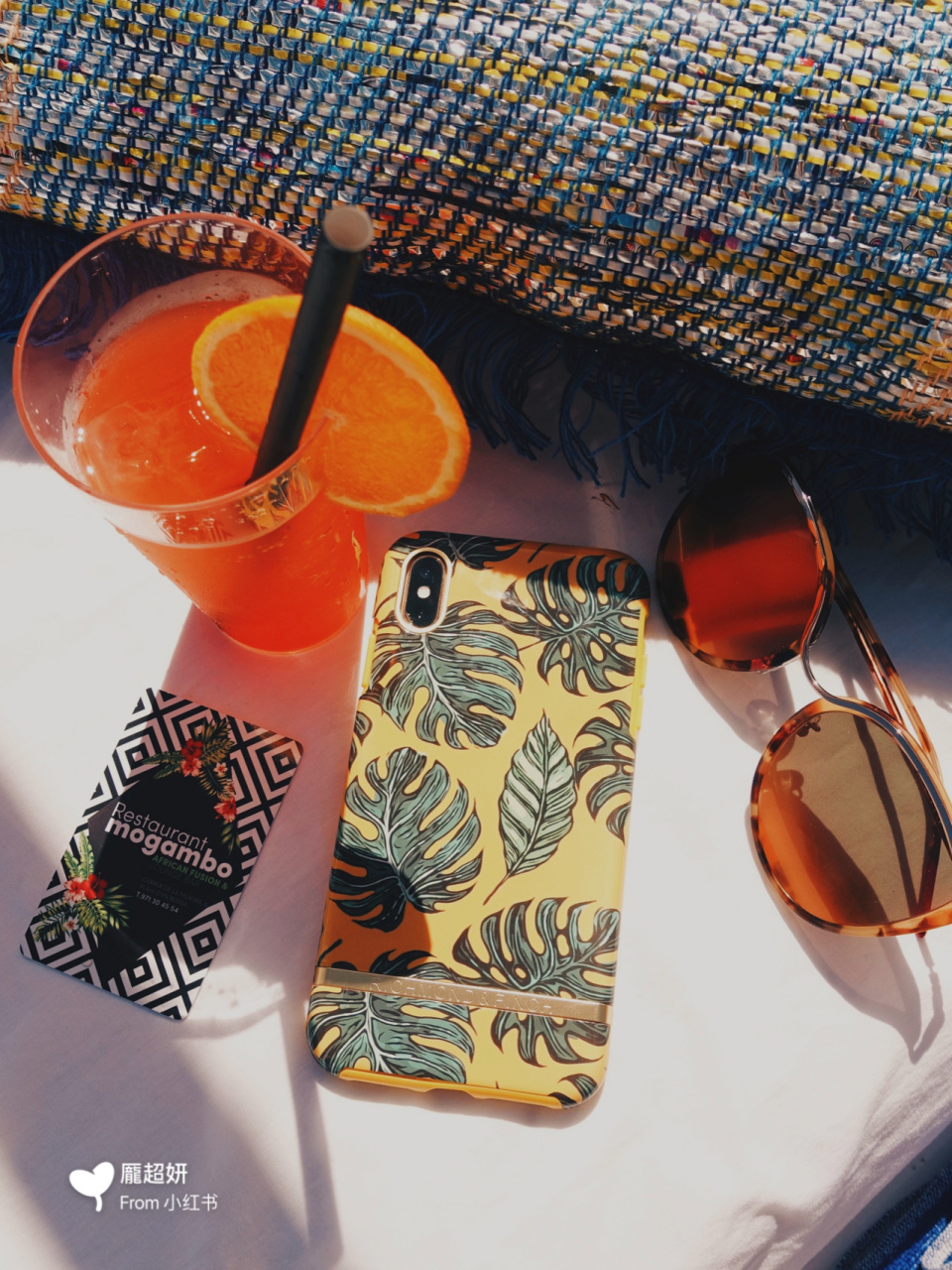 今次推荐的是来自 richmond&finch 品牌电话壳.