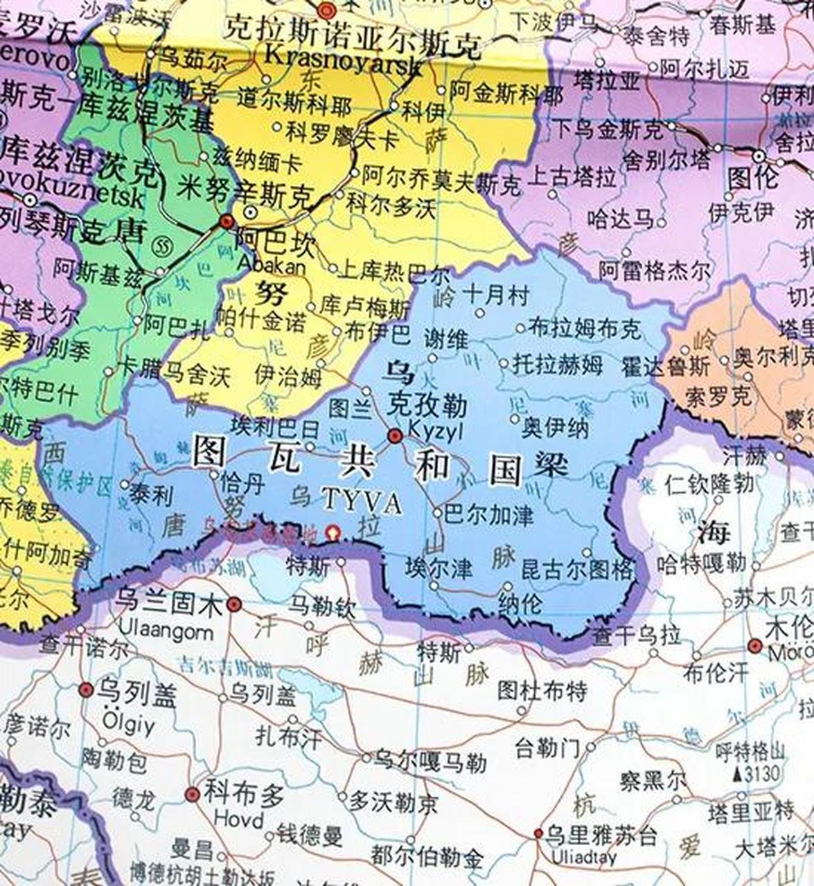 图瓦共和国面积17万平方公里,有32万人,这里地处唐努乌拉山以北