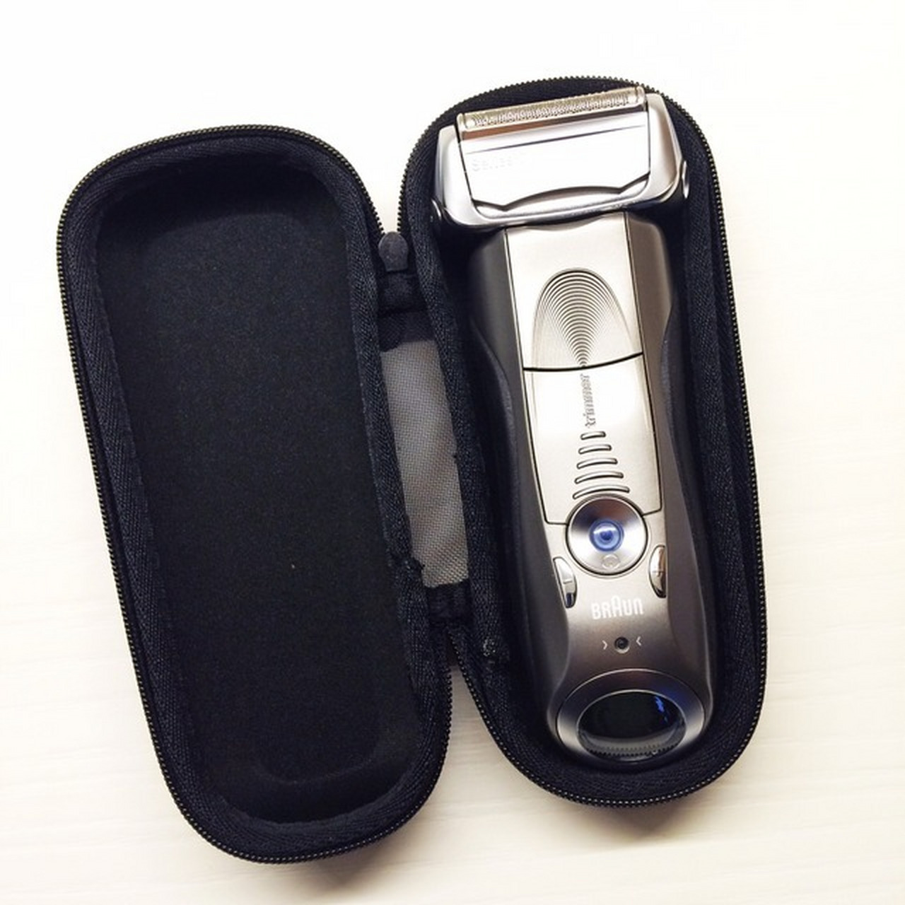 博朗电动剃须刀790cc-4 国内卖4500左右,简直丧心病狂 某猫国际便宜