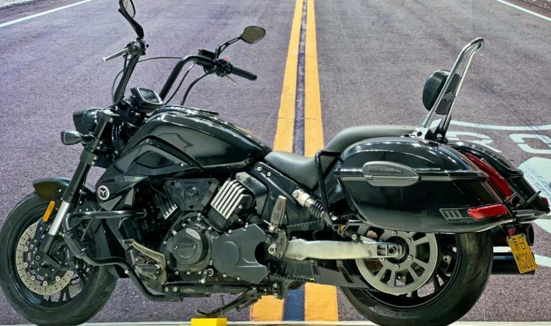 2019年国四京b公户摩瑞mv800 abs顶配皮带版大排量巡航摩托车!