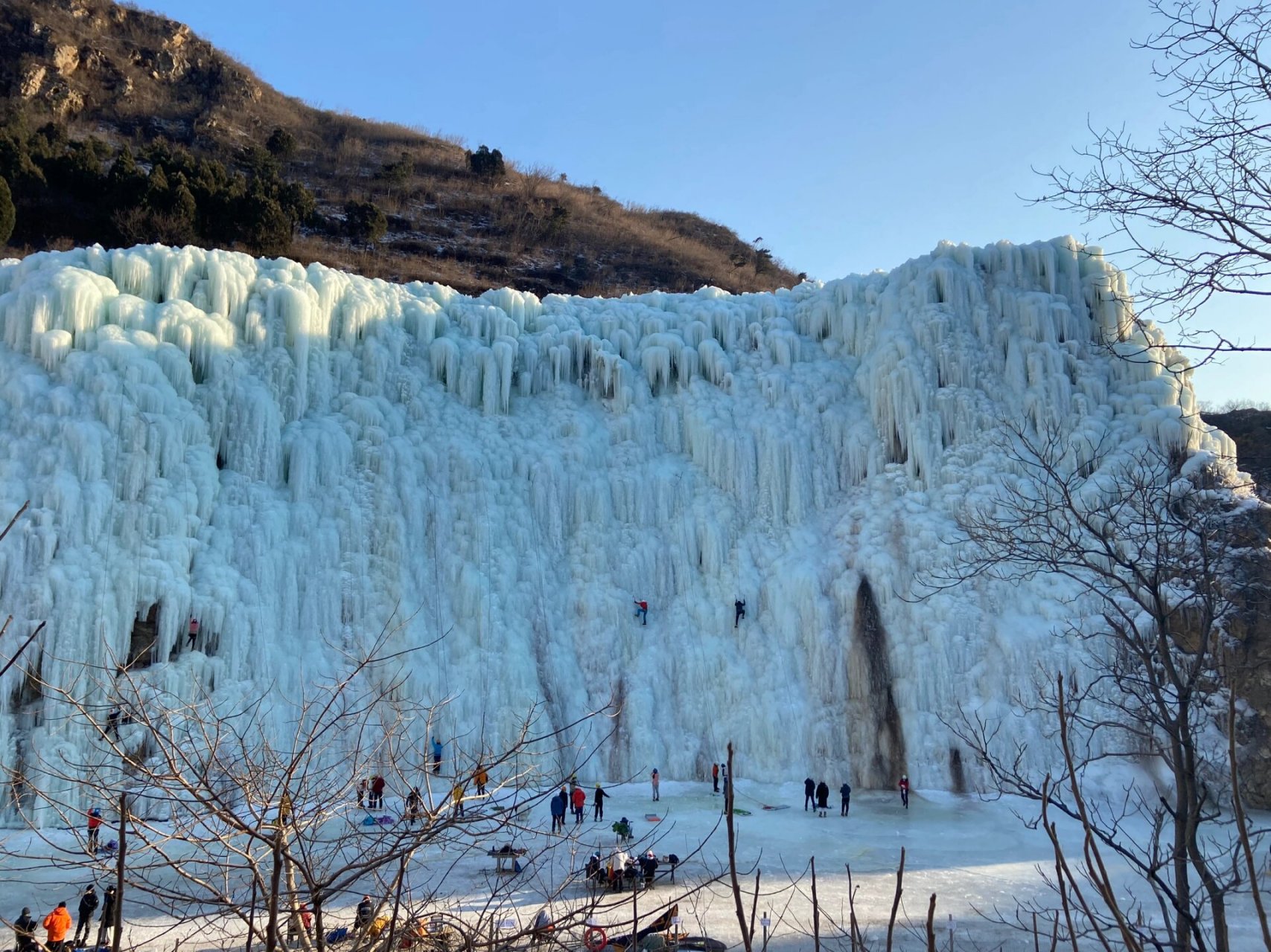 春节开放2月份再不去就错过了北京虎峪冰瀑 7215下午4:00左右在