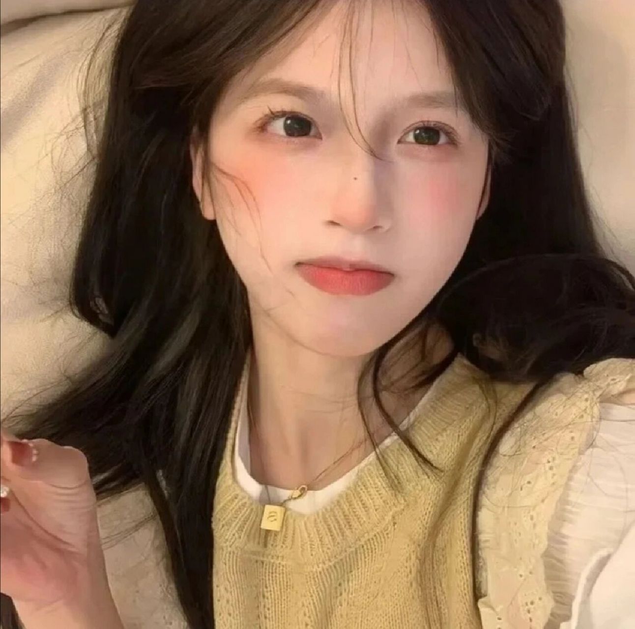 奶系稀有真人女头,一般人都不会撞头像