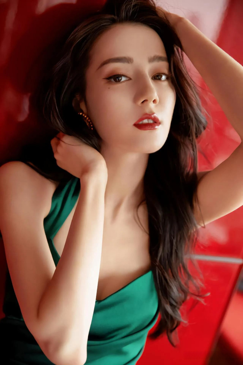 时尚领域爱好者 女神迪丽热巴