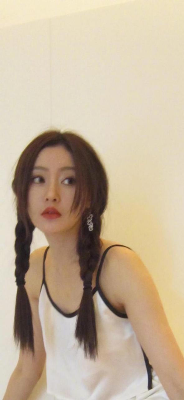 张天爱双马尾唯美私服小清新写真壁纸