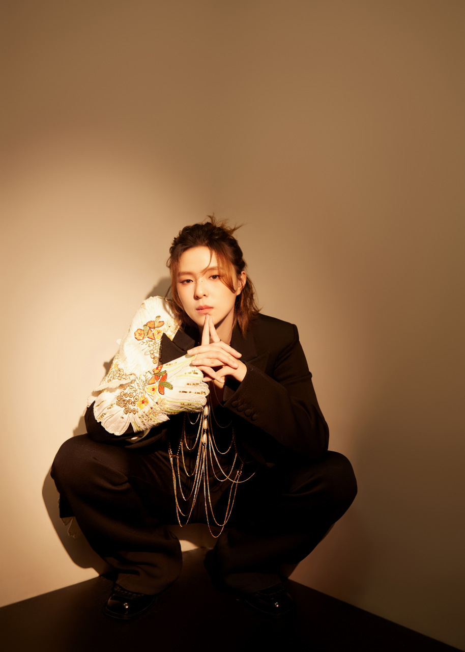 杨芸晴超话#杨芸晴br76念念不忘暖冬音乐会#  时光随缝隙撒下,锦簇之