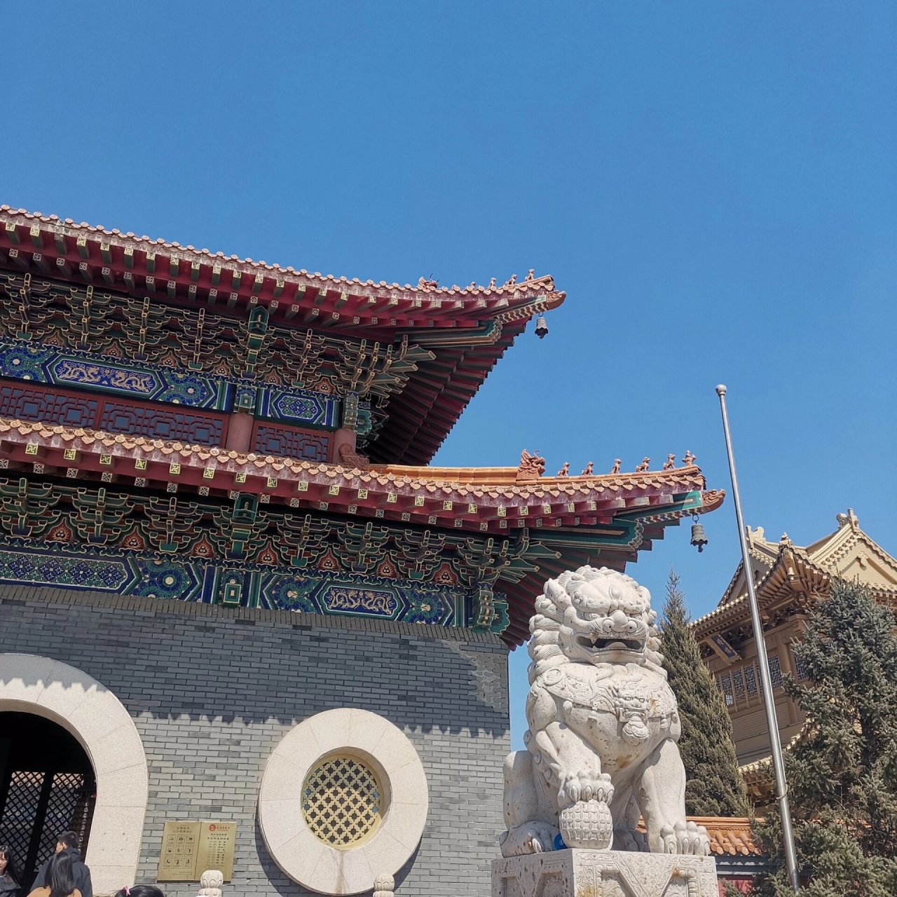 长春万寿寺打卡 超细节攻略 万寿寺就在北湖湿地公园附近,那边环境真