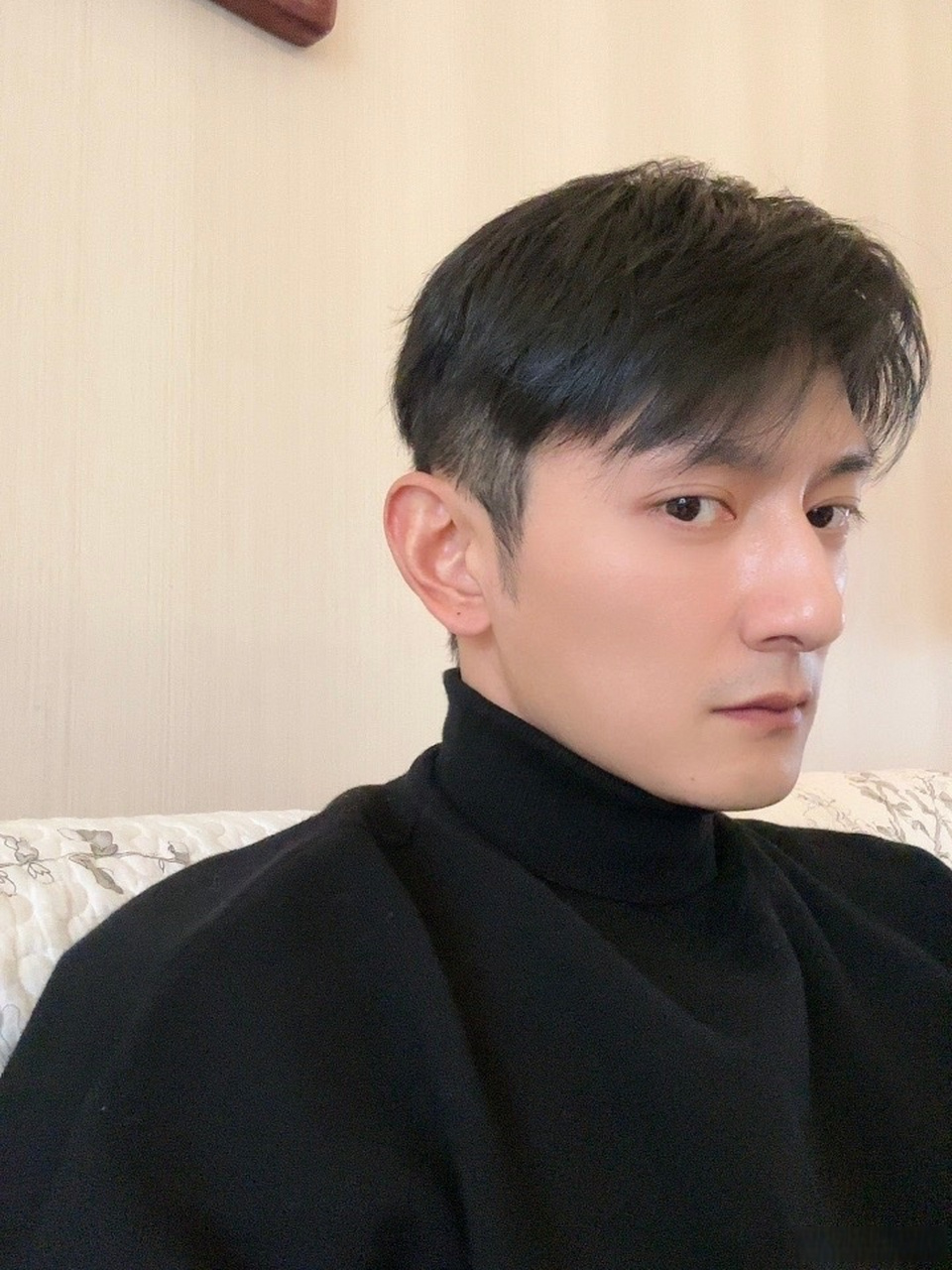 自己给自己来个偷拍 #梁大维的行维录