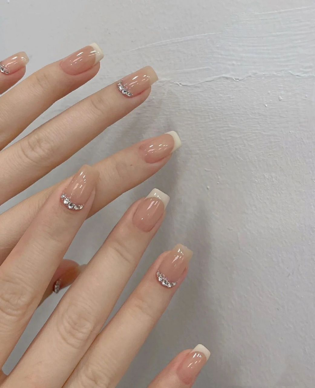 2023秋季新款温柔显白法式美甲 沈阳中街小春天商场a95丽丽美甲店 一