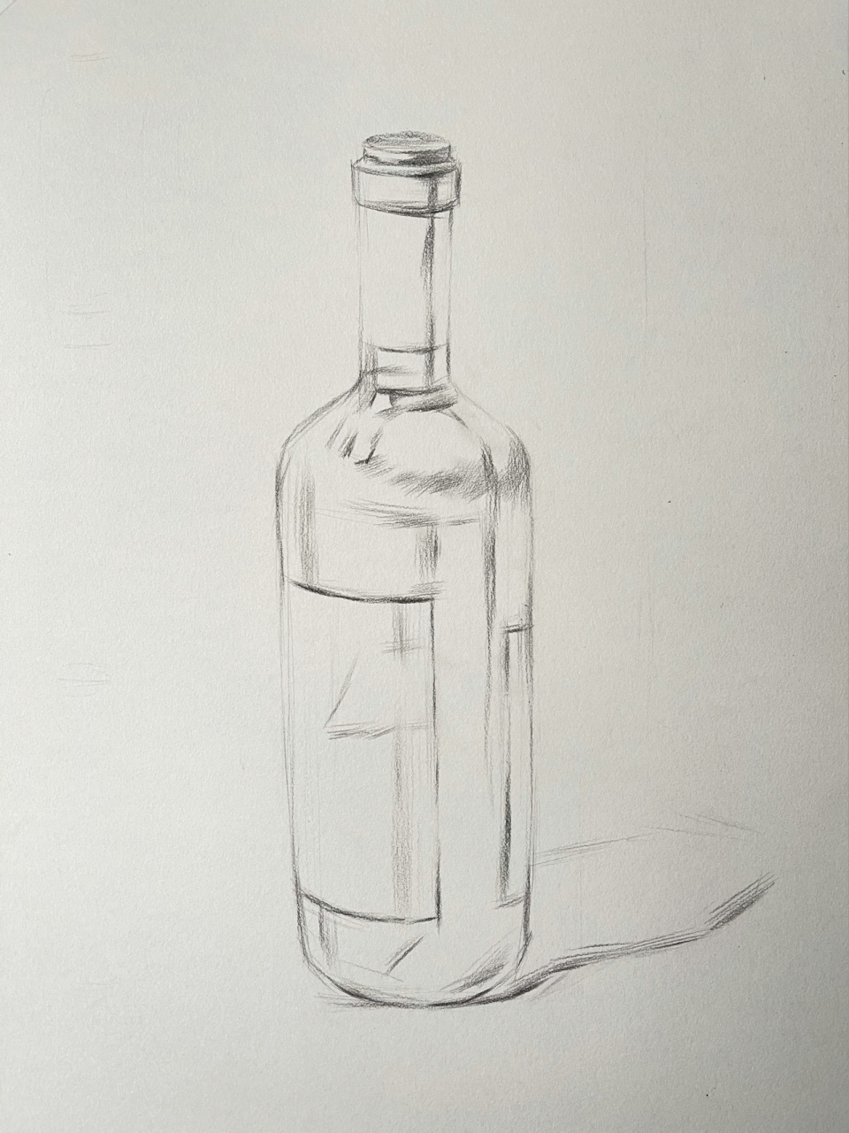考前素描静物单体红酒瓶写生分享 96 红酒瓶材质为玻璃,反光极强