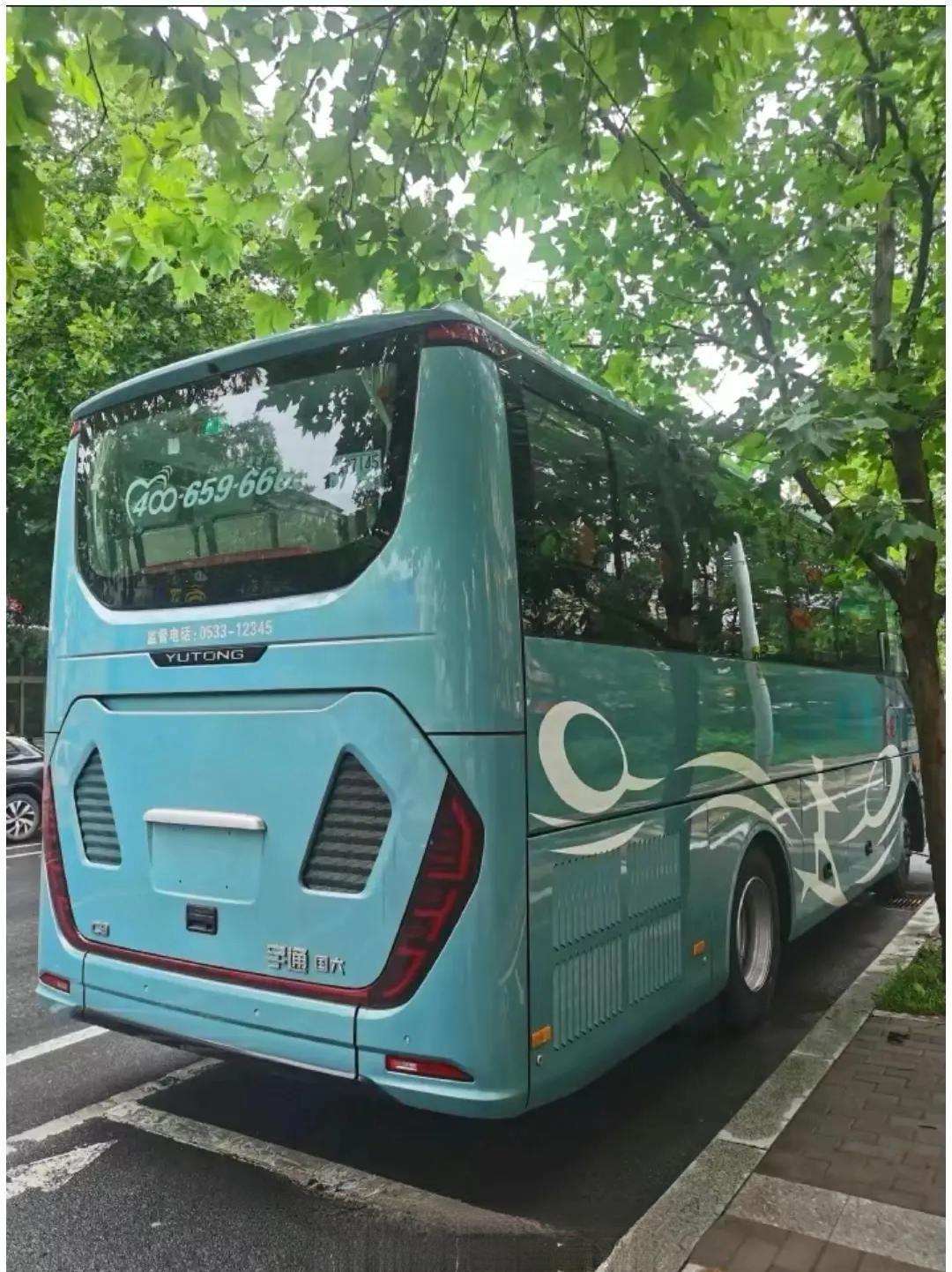 59座大巴