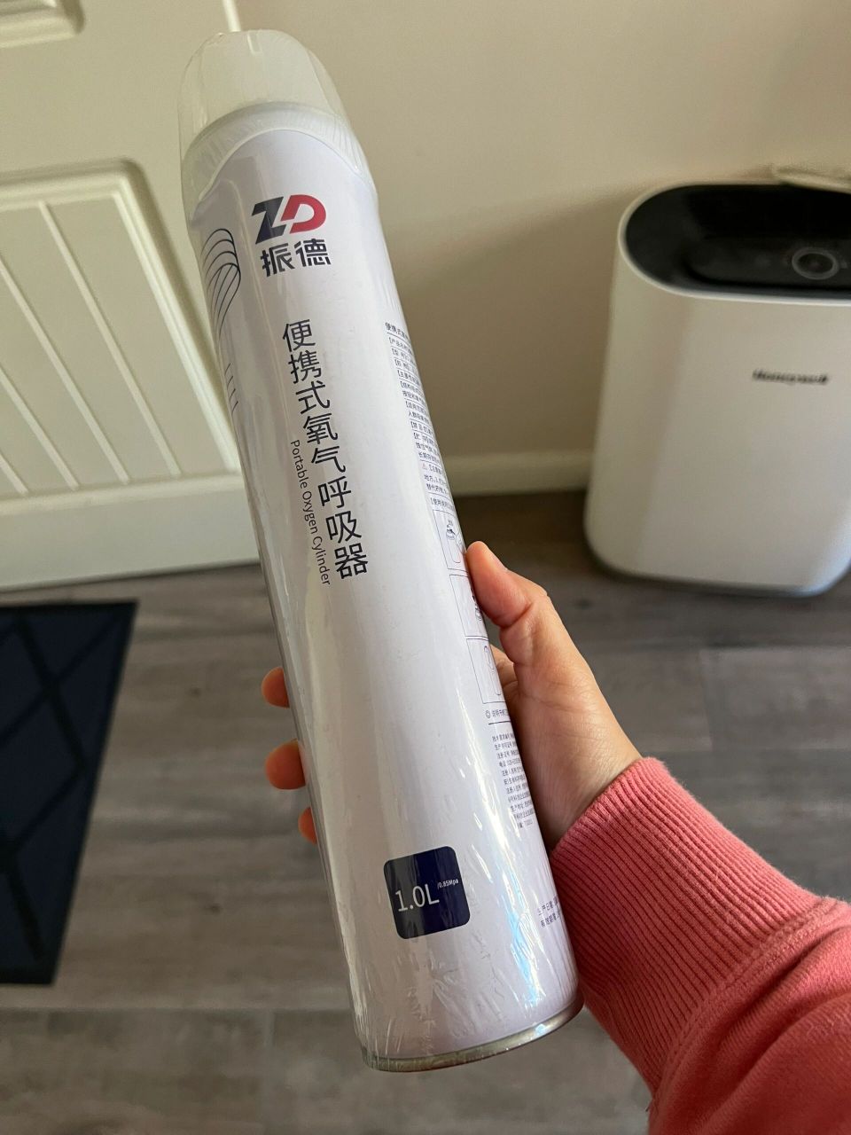 买了火车票去西藏,有小可爱知道这种氧气瓶可以带上火车吗?