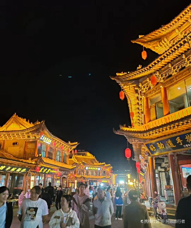 热闹的张掖明清古风步行街明清街,有一份独有的中式浪漫