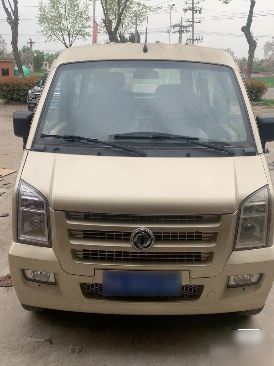 出售14年东风小康c37九座中面1.