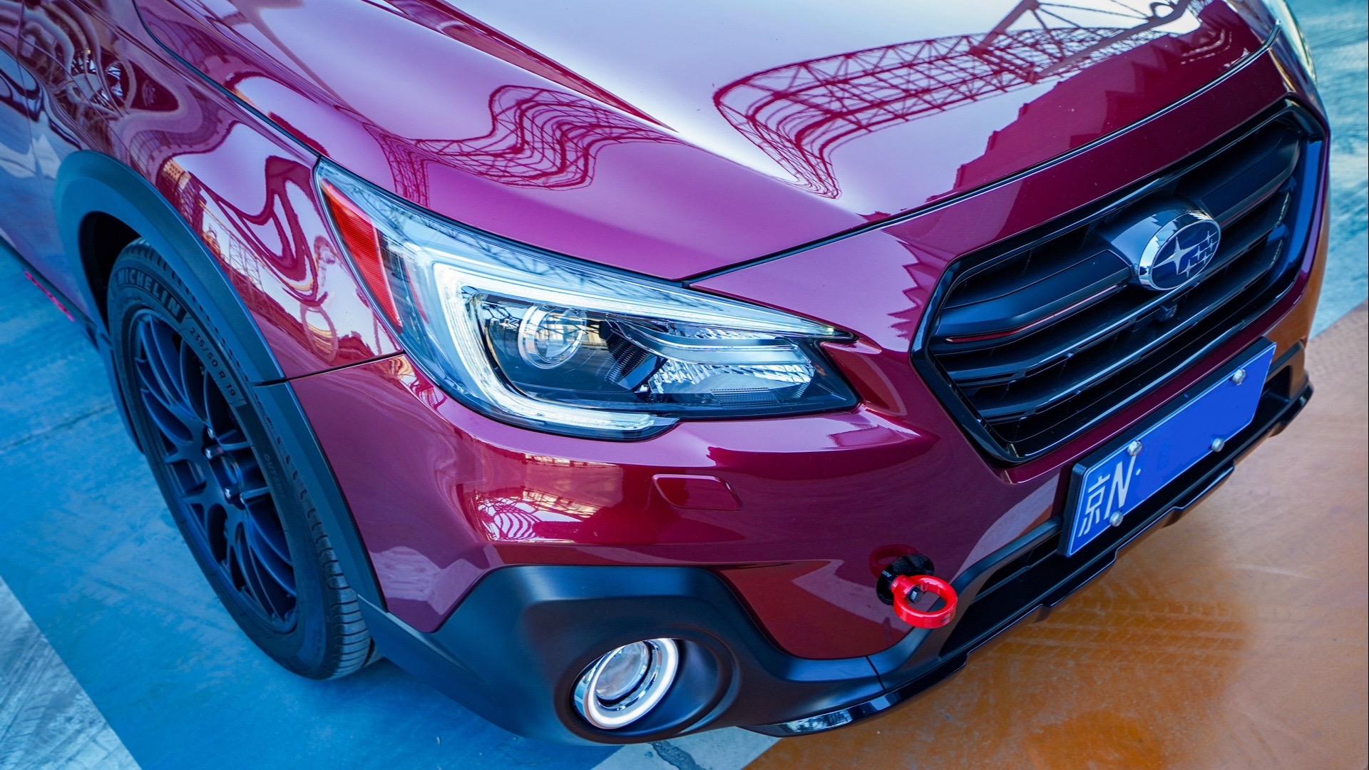 国内仅此一辆的深邃珠光红傲虎