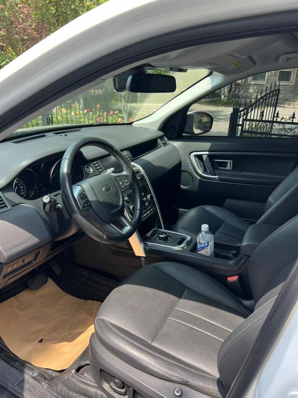 路虎发现神行一辆,240ps se版,全程4s店保养,全景天窗,大满键方向盘