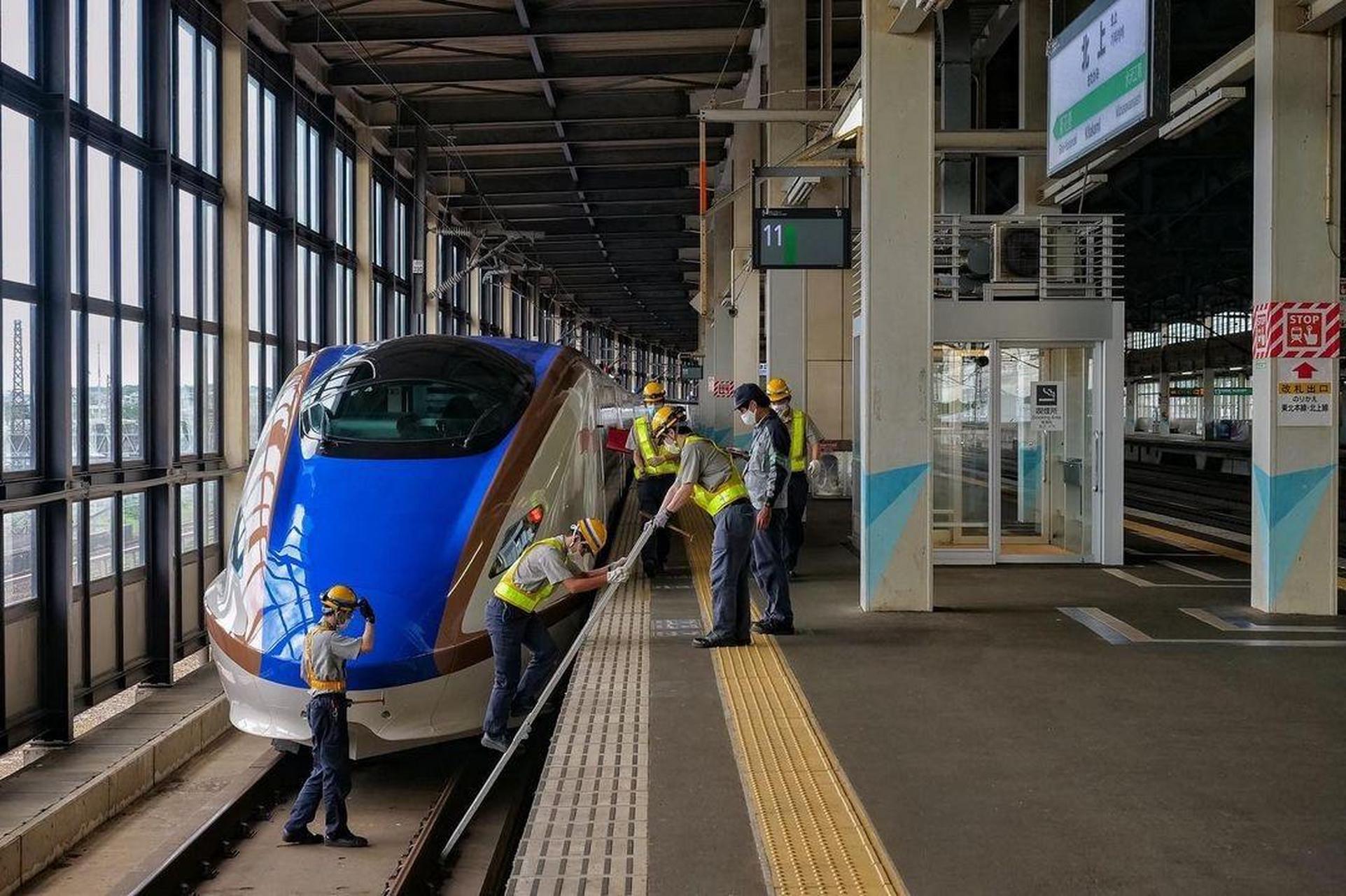 新干线e7系/w7系电力动车组.