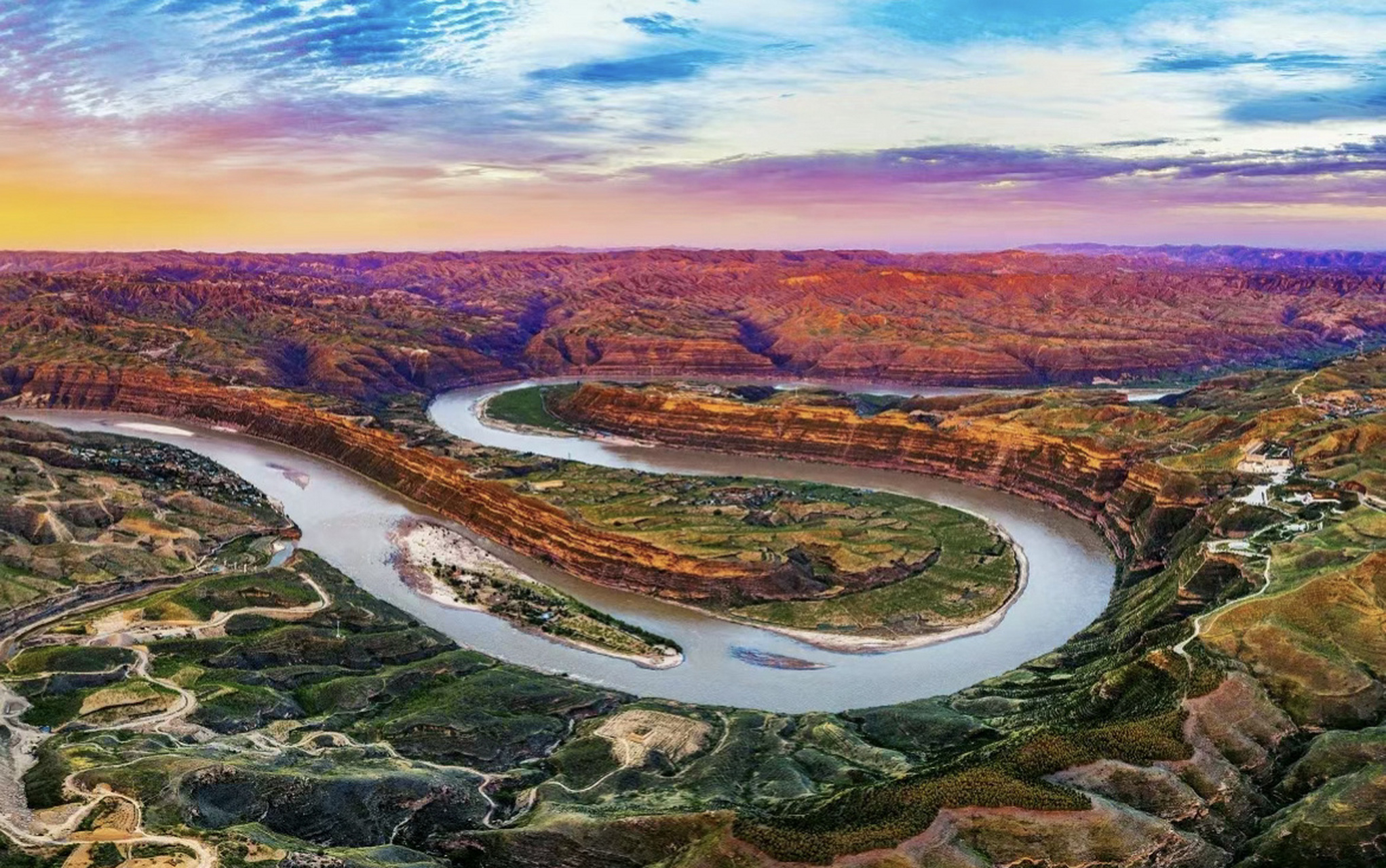 地点:陕西延安宜川县壶口瀑布 	 关于目的地: 壶口瀑