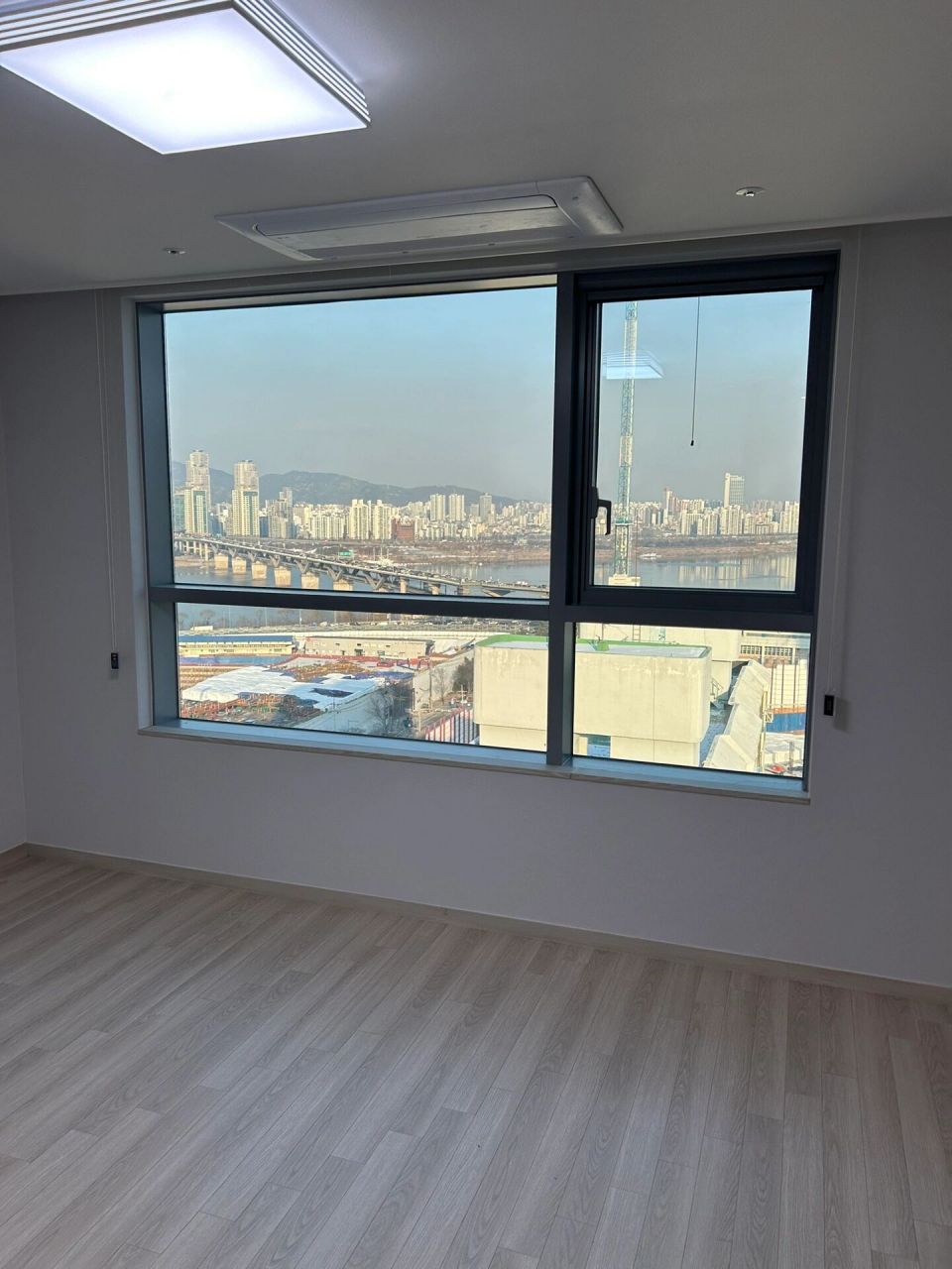 韩国9693首尔清潭洞新建95公寓楼出租&出售 韩国9693首尔清