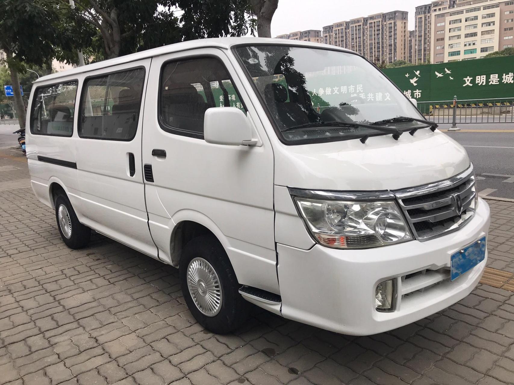 新到在售2013年12月金杯9座面包车,蓝牌c证可以驾驶,配置高,电动调节