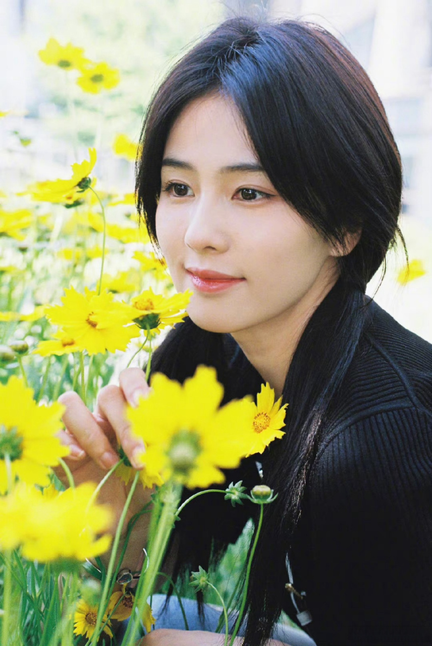 白鹿当杂志模特时期大概也是这样的吧