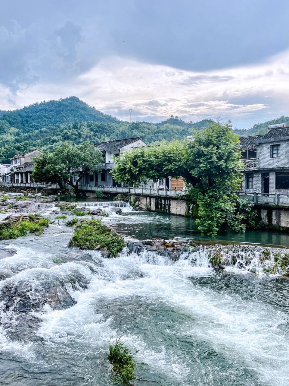 溪口岩头古村景点图片