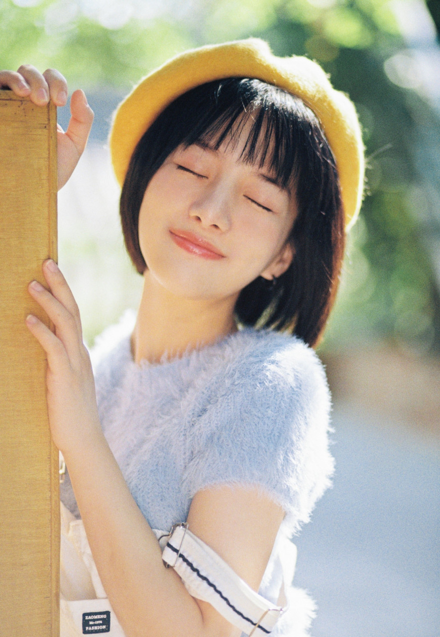 白醋少女 出生于1995年12月30日,来自北京,摩羯座