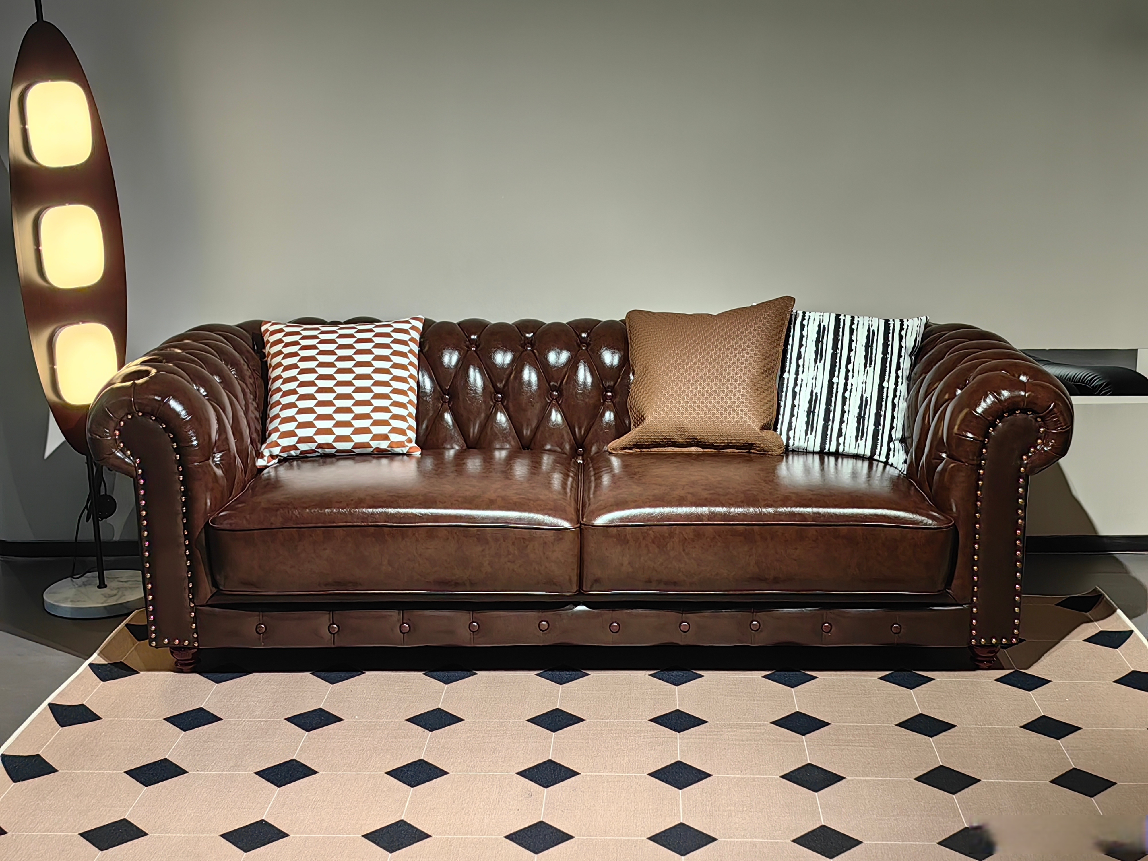 fg31美式复古沙发客厅拉扣雪茄油蜡中古风别墅沙发组合 这是一款美式