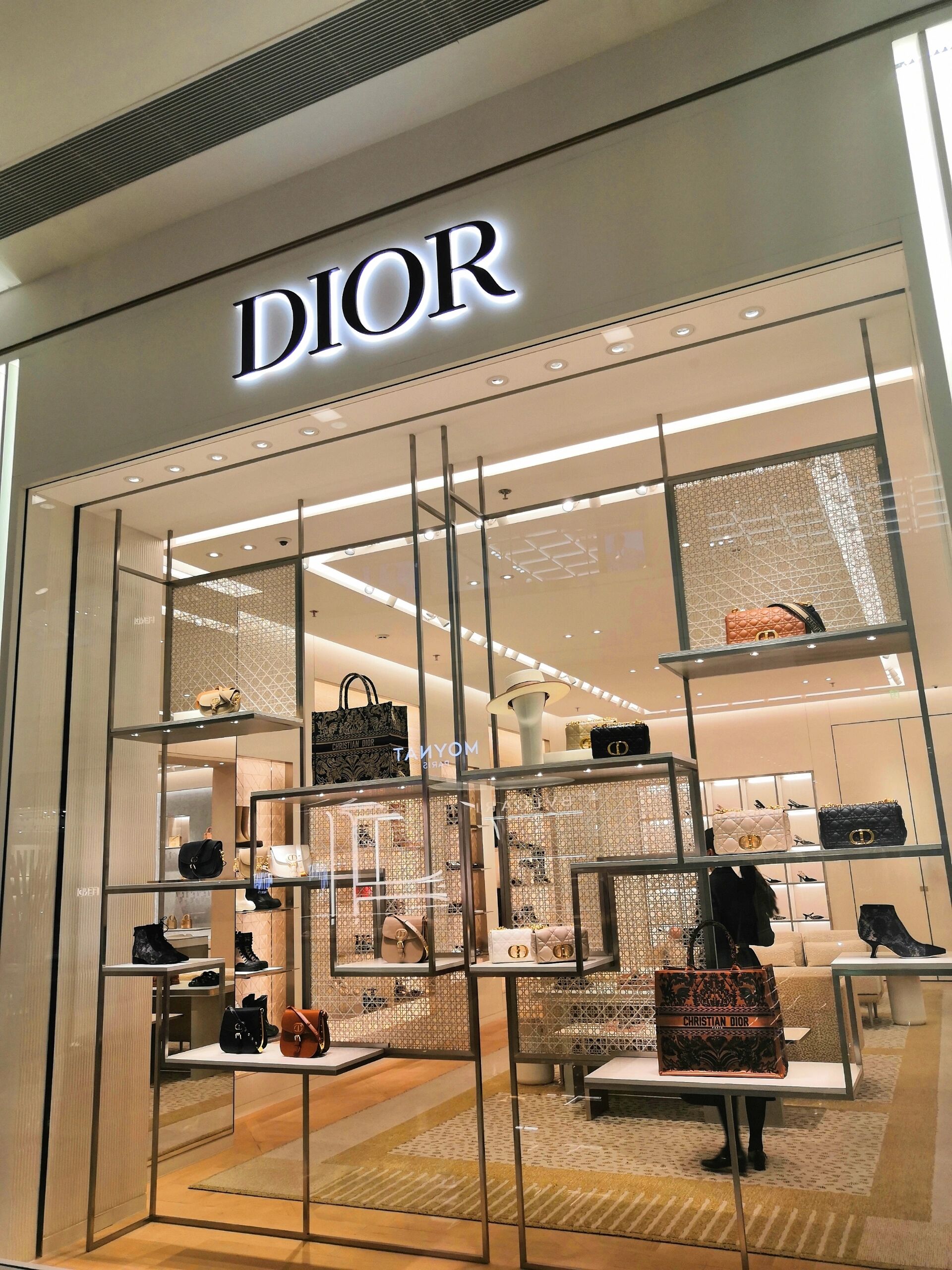 深圳罗湖万象城dior旗舰店