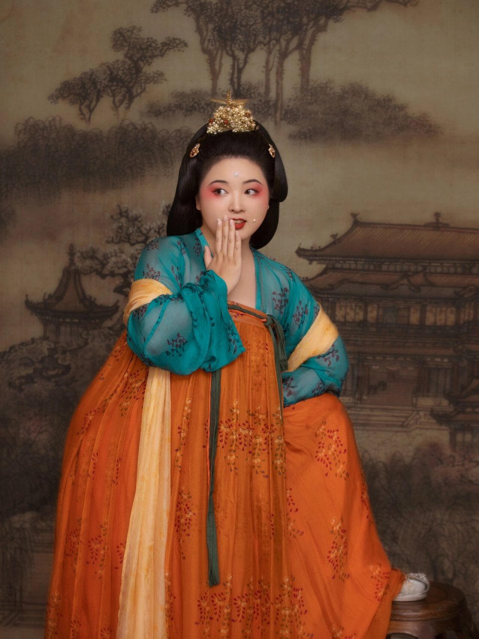 唐代仕女图|拍过的微胖mm说自己生错了年代 "借问