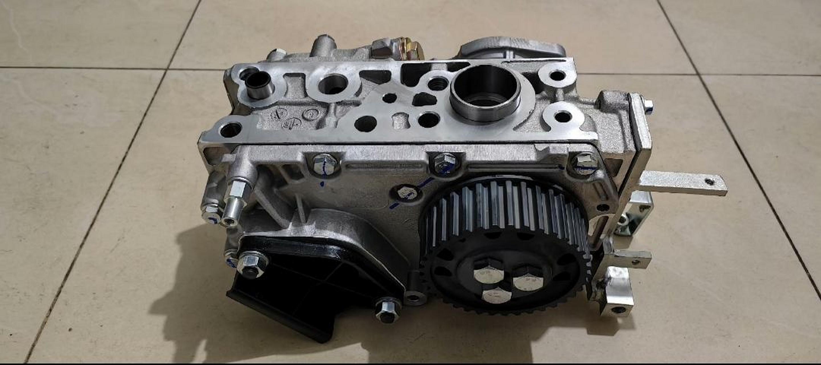 依维柯索菲姆国六发动机原厂装车附件箱总成.