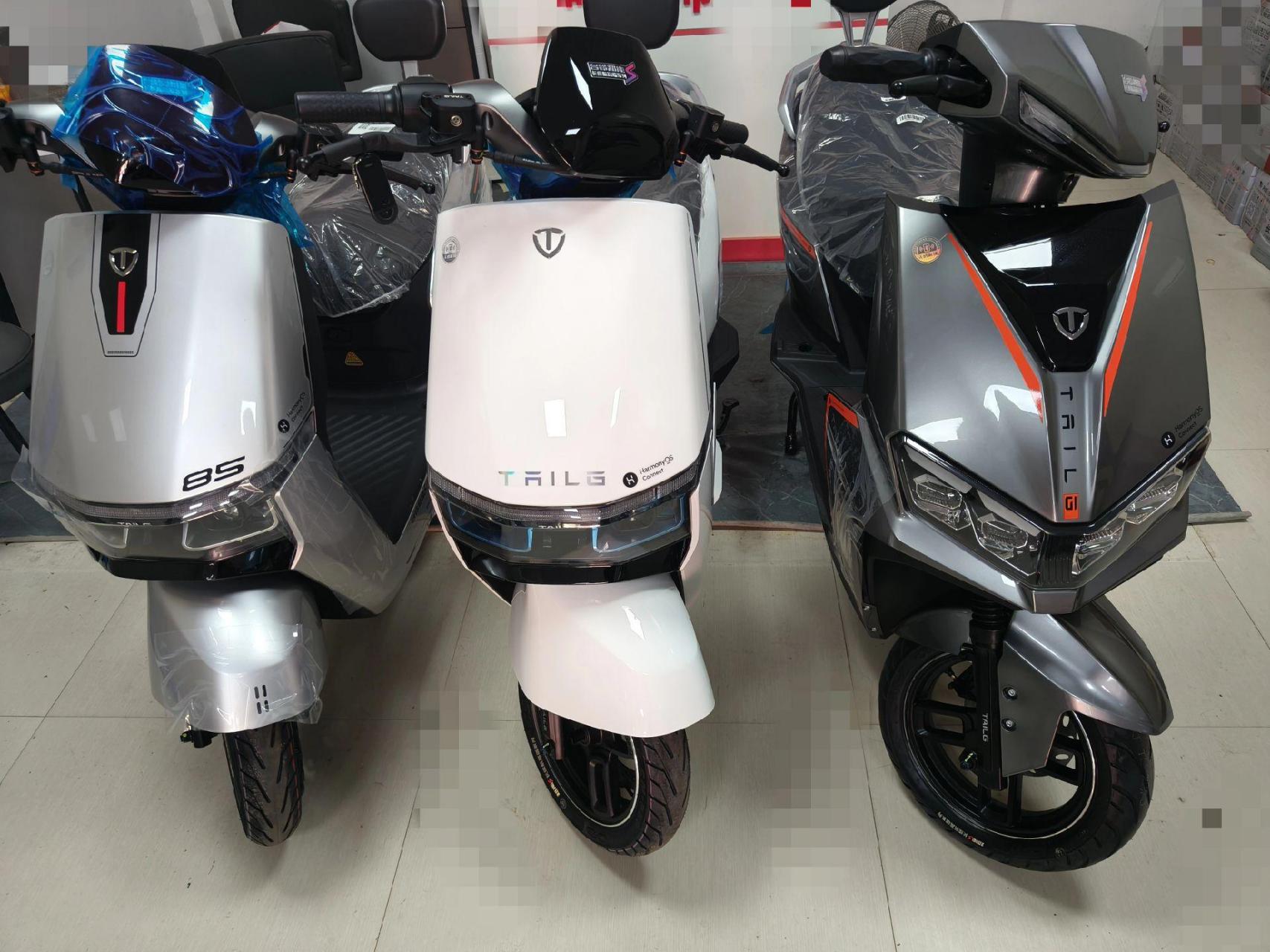 全新电摩落地实速70迈,快快开启你的速度与激情吧