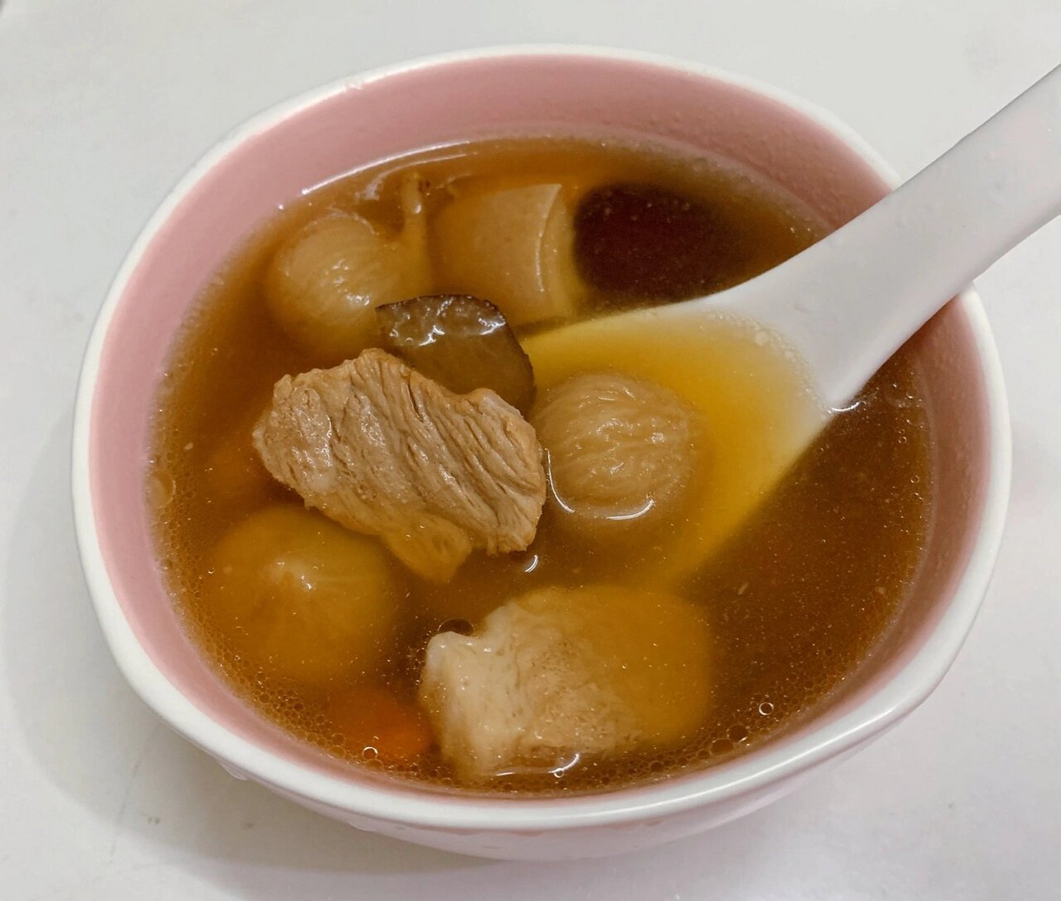 健胃理肠,无花果瘦肉汤05 功效: 五花果瘦肉汤是一道滋阴润燥的滋补