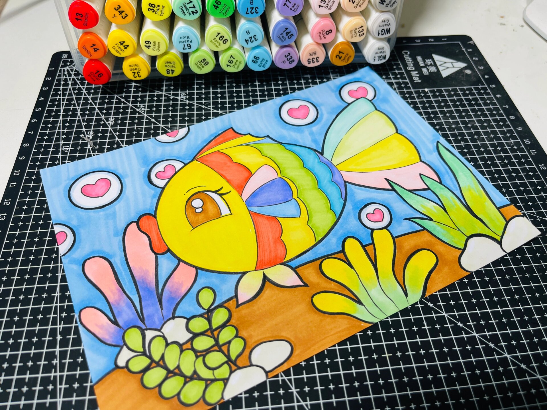 儿童画61彩虹鱼 绘画教程【附过程图】