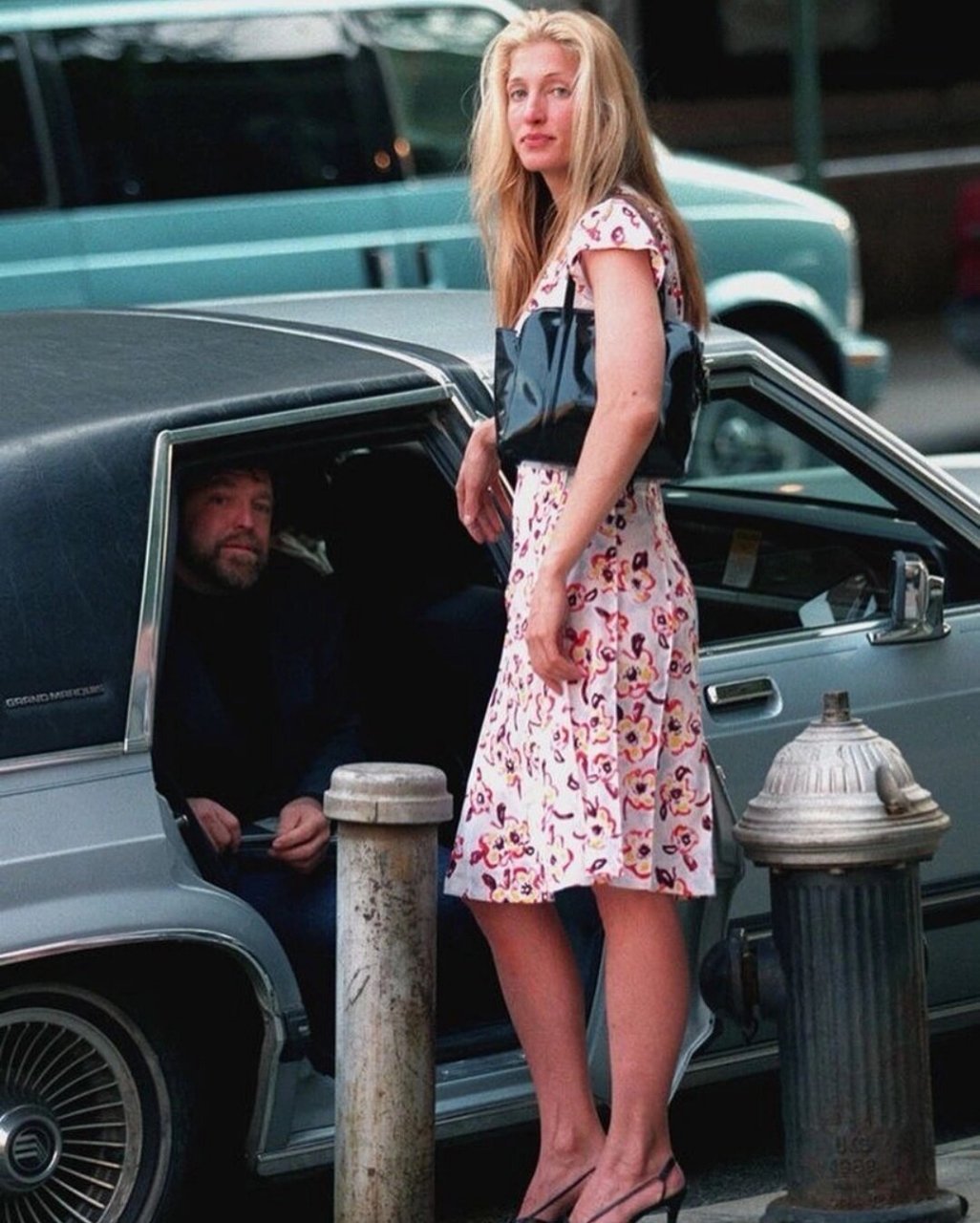 穿搭灵感-肯尼迪家族儿媳的极简穿搭 卡罗琳·贝赛特最擅长用基础款