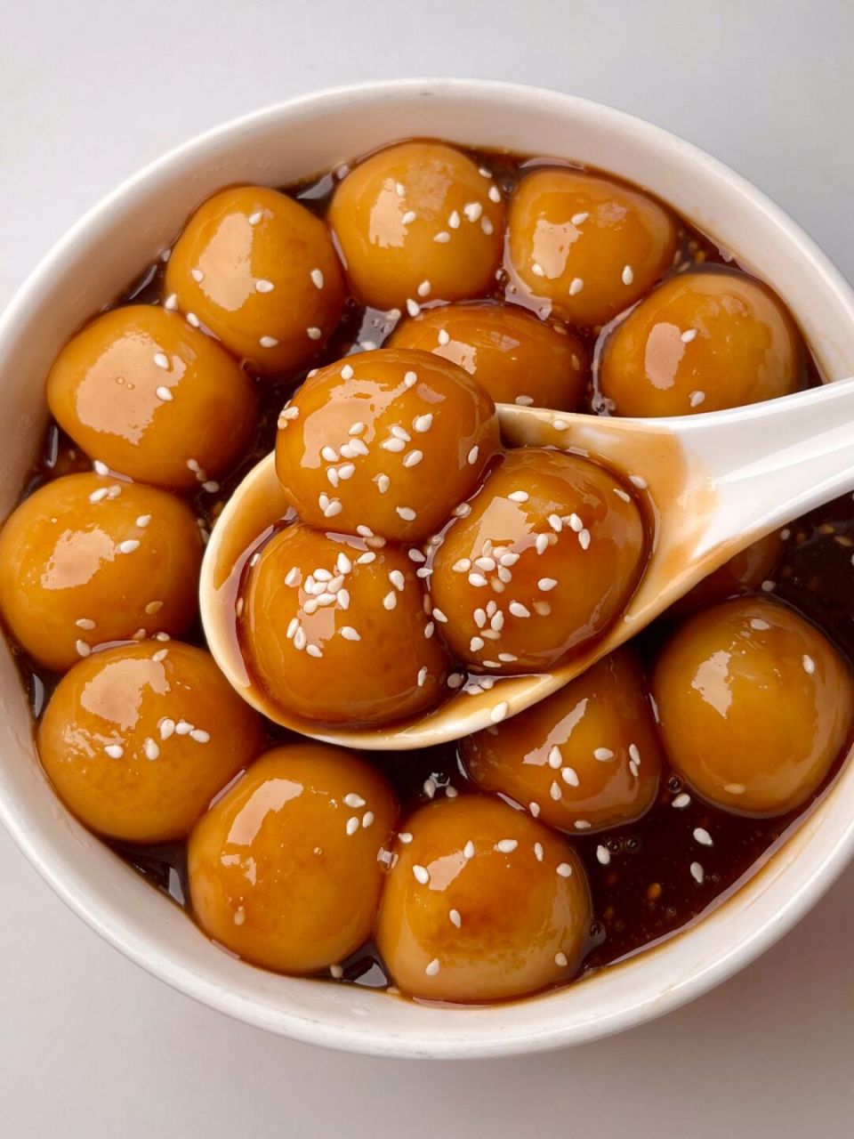 73食材做法如图所示~ 	 #健康养生# #甜品# #红糖糯米小丸子