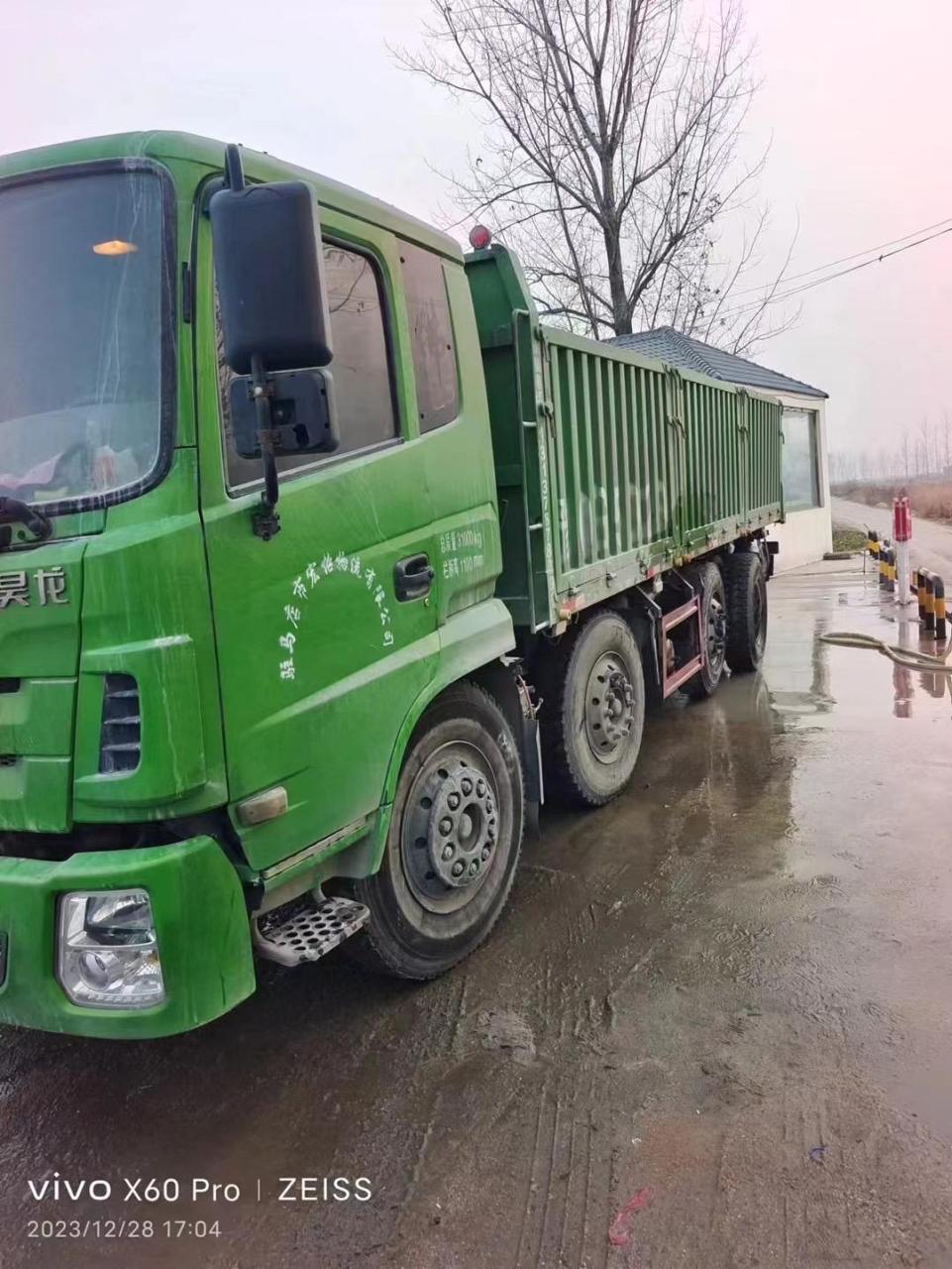 三环昊龙前四后六,一九年十一月份的车,刚买的全年大保险,车跑了22.