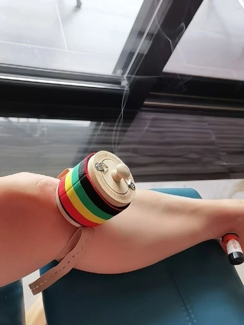 艾灸坚持了有5年了,我灸的最多的穴位就是足三里 由于长期艾灸都点