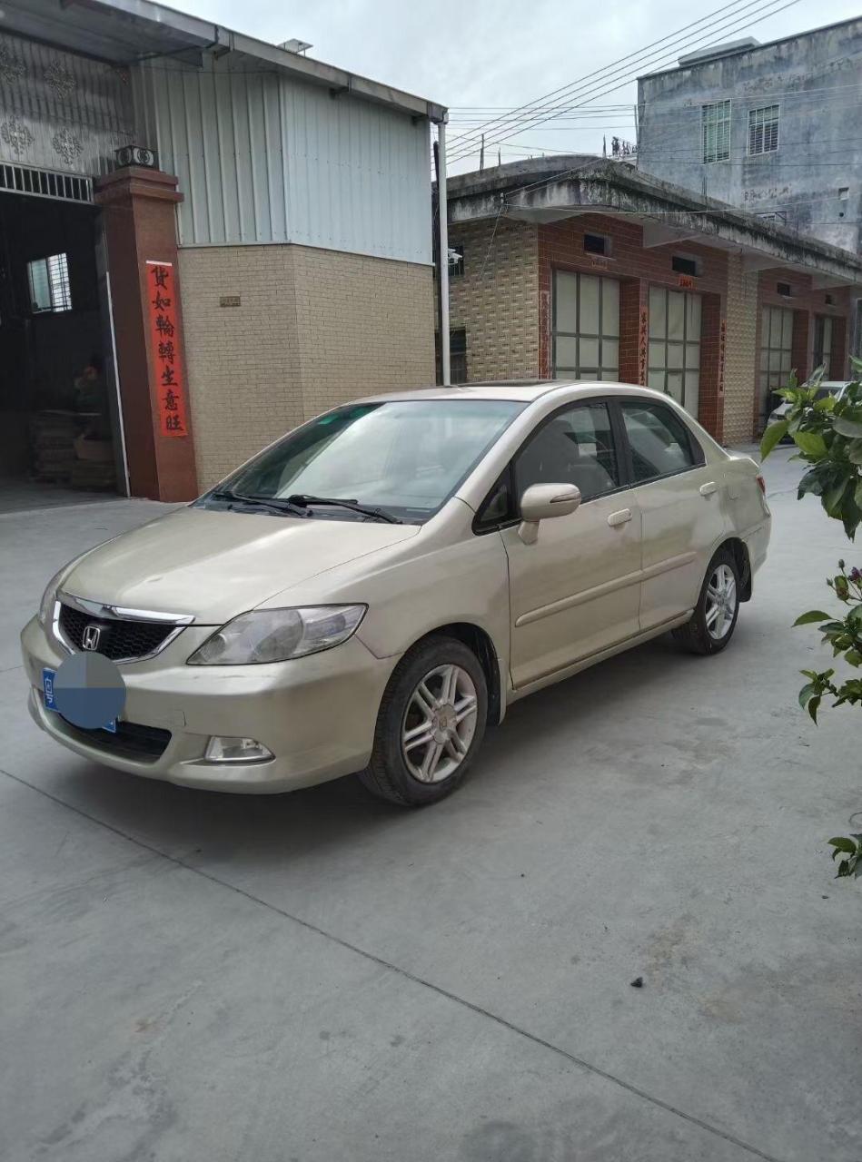 08年本田思迪1.5自动挡,天窗高配,车况精品,好开耐用又省油,1万多