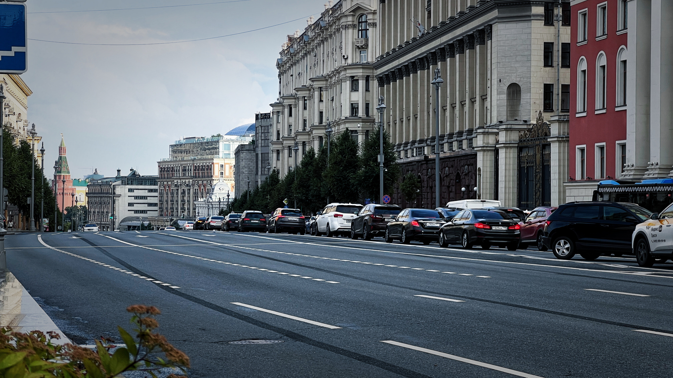 开mpv去欧洲# 莫斯科街头