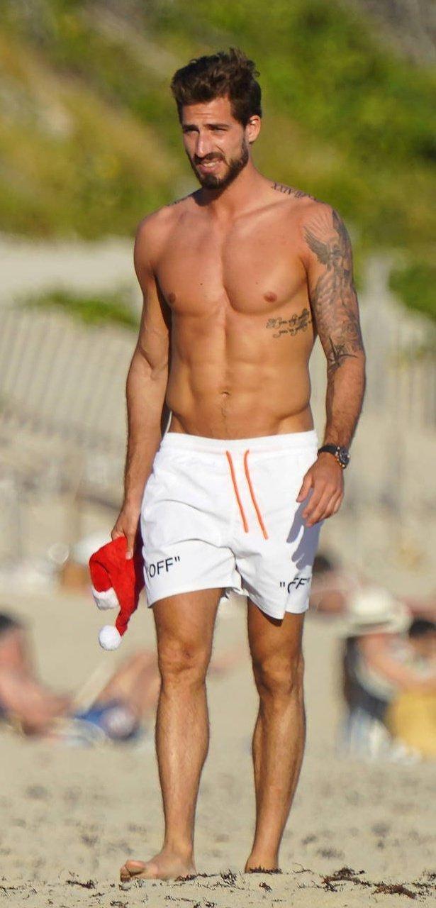 德国足球运动员特拉普 kevin trapp 的身材比例太无敌了.